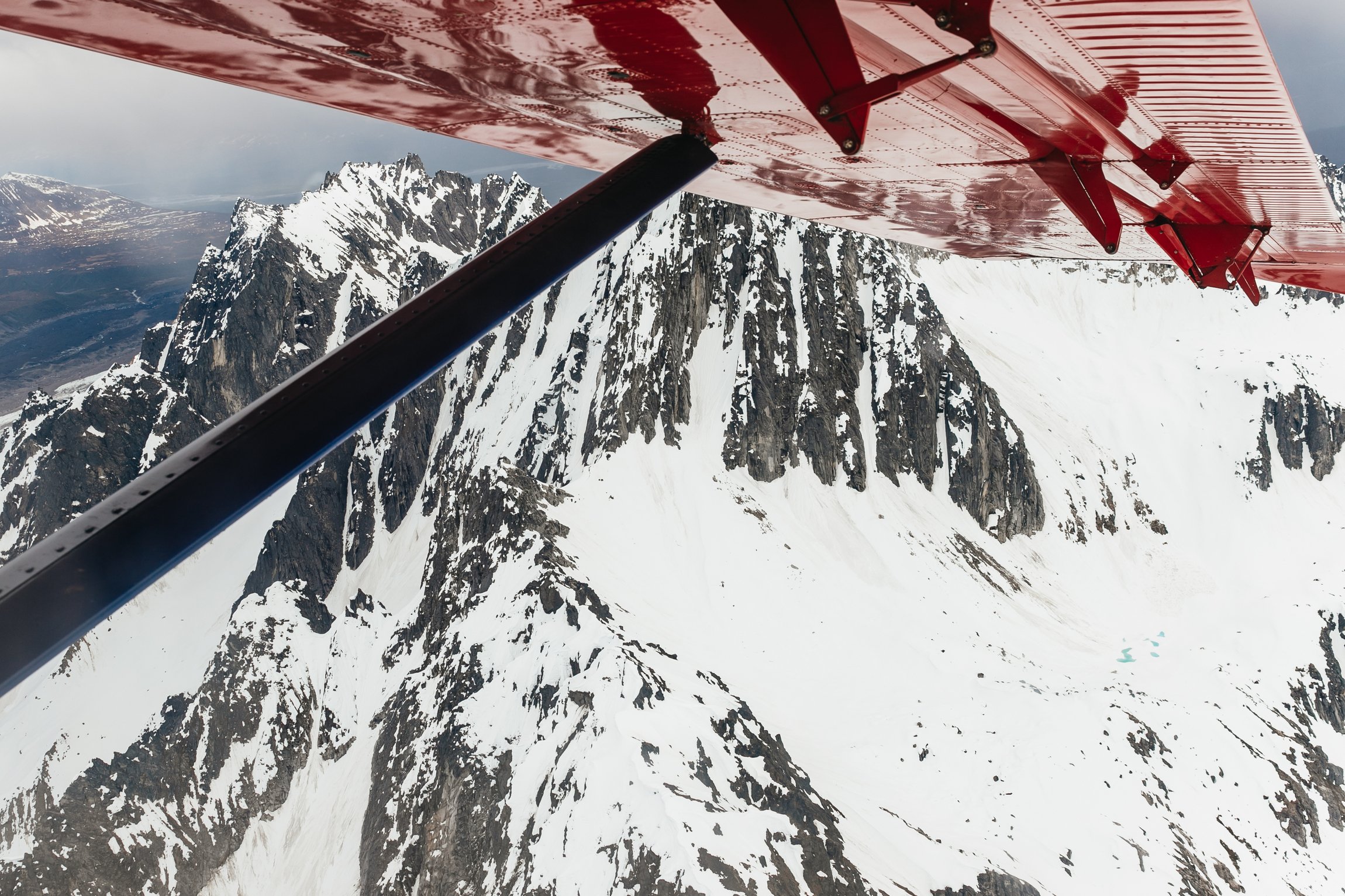 Denali flightseeing tour — Alaska Range glaciers and peaks from a bush plane — image 9