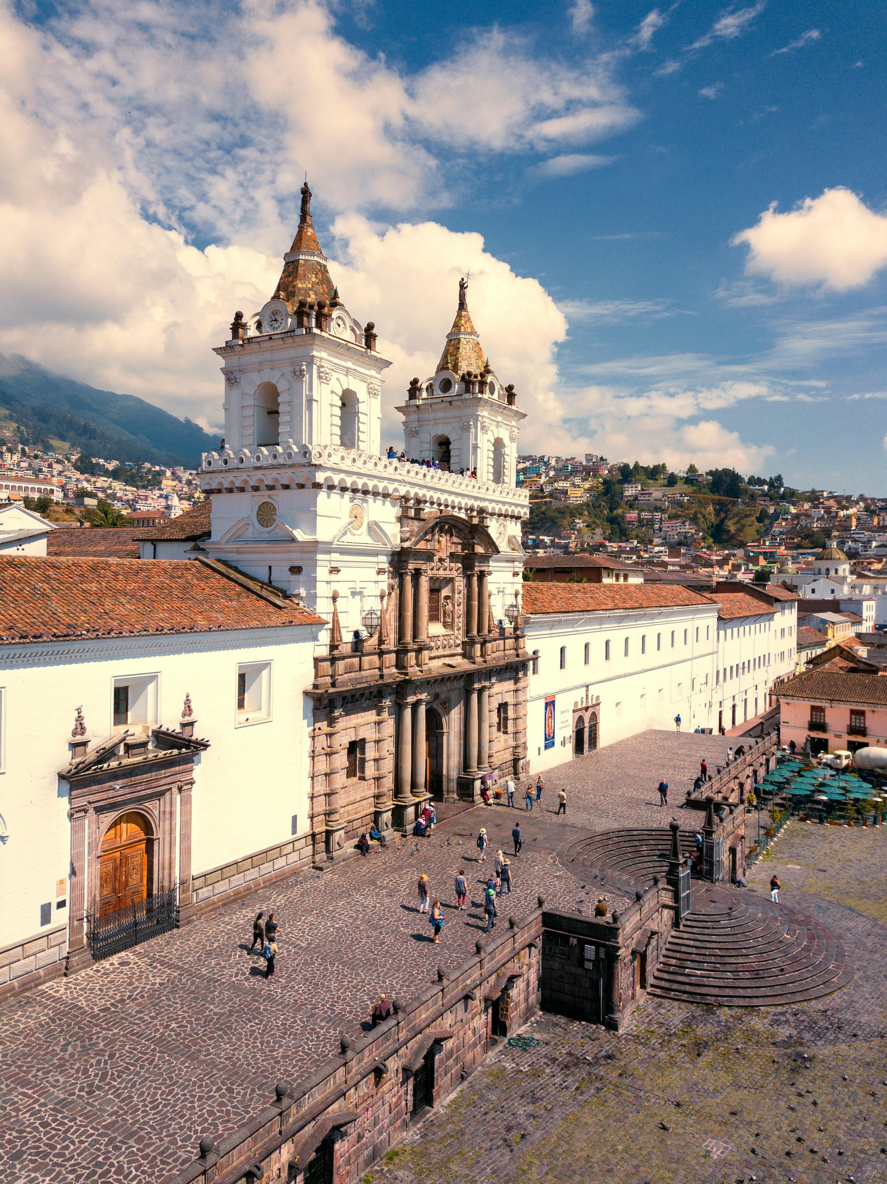 Quito Historic Center Tour with Airport Transfer