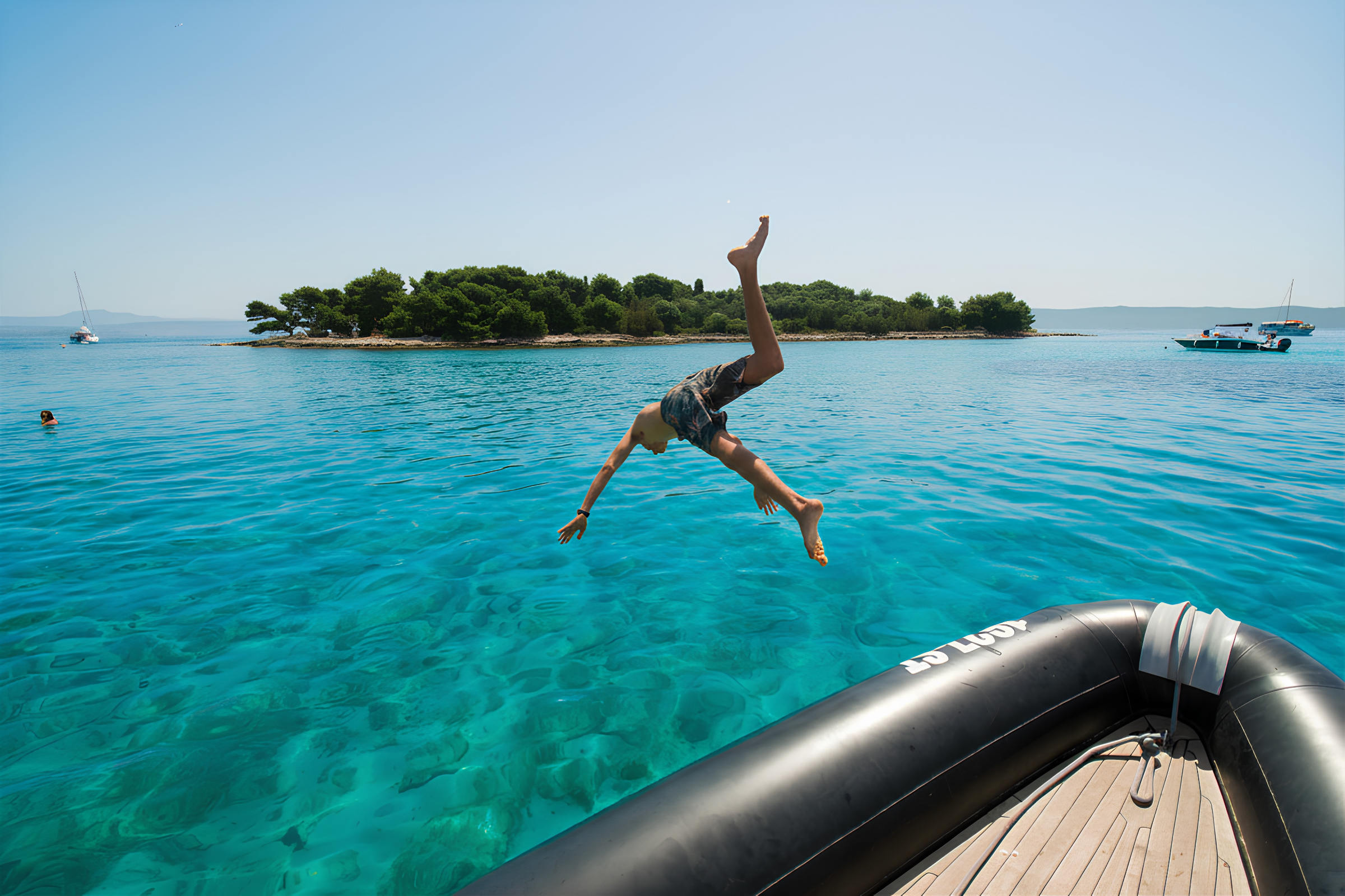 Split: 5 Islands Speedboat Adventure & Blue Cave