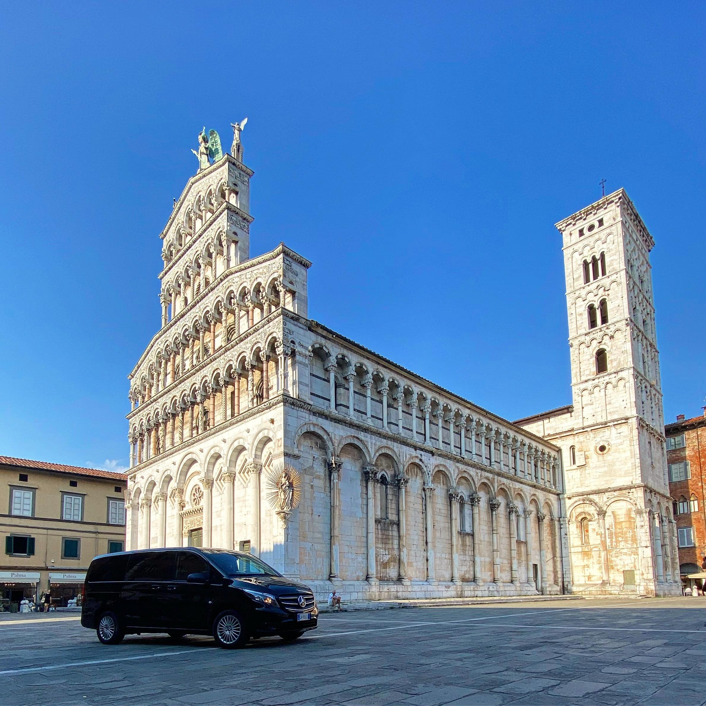 Lucca & Leaning Tower with Tuscan Wine Tasting from Livorno Port