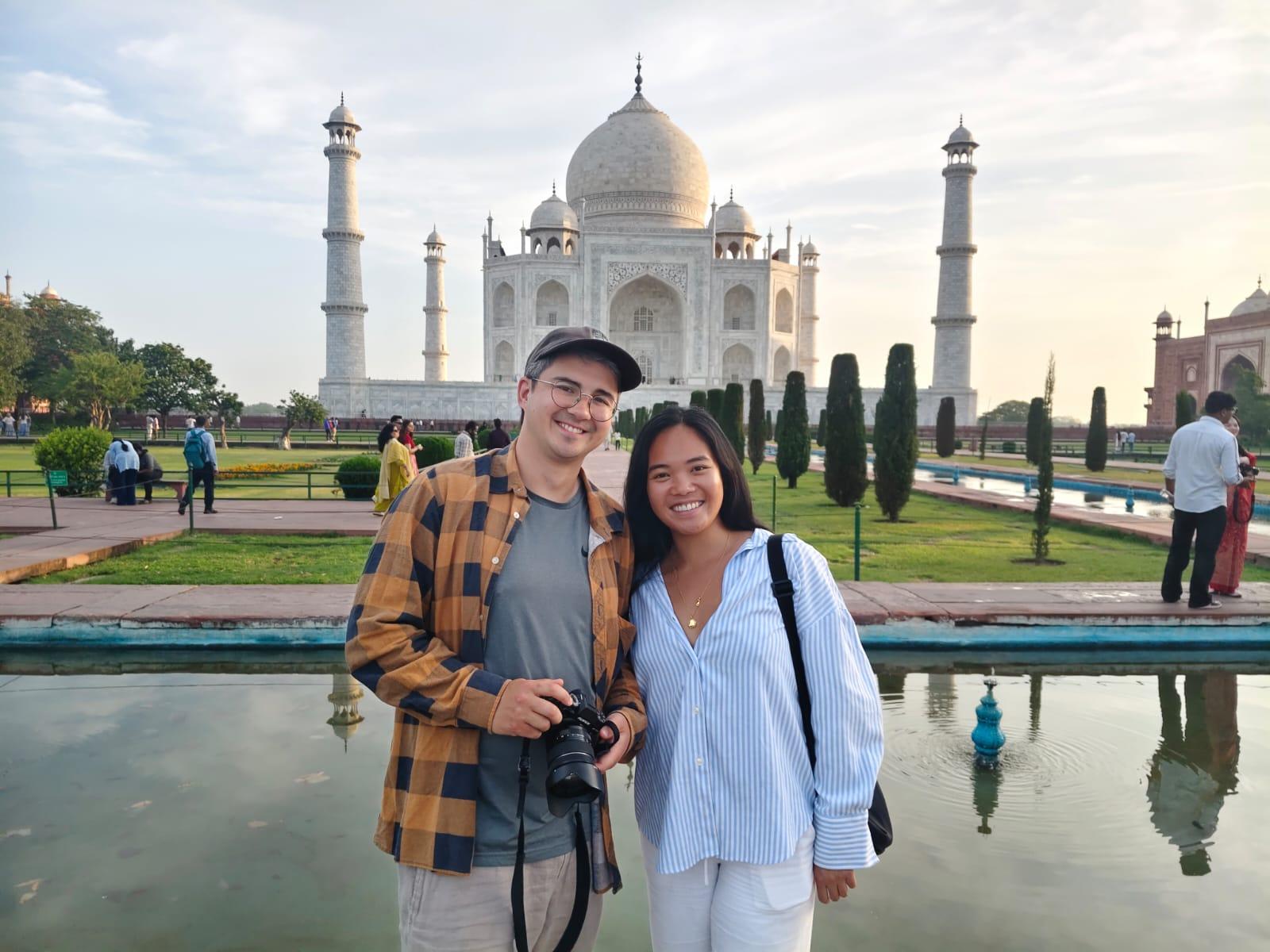 Passeio ao nascer do sol no Taj Mahal saindo de Deli com visita ao Centro de Cuidado de Elefantes
