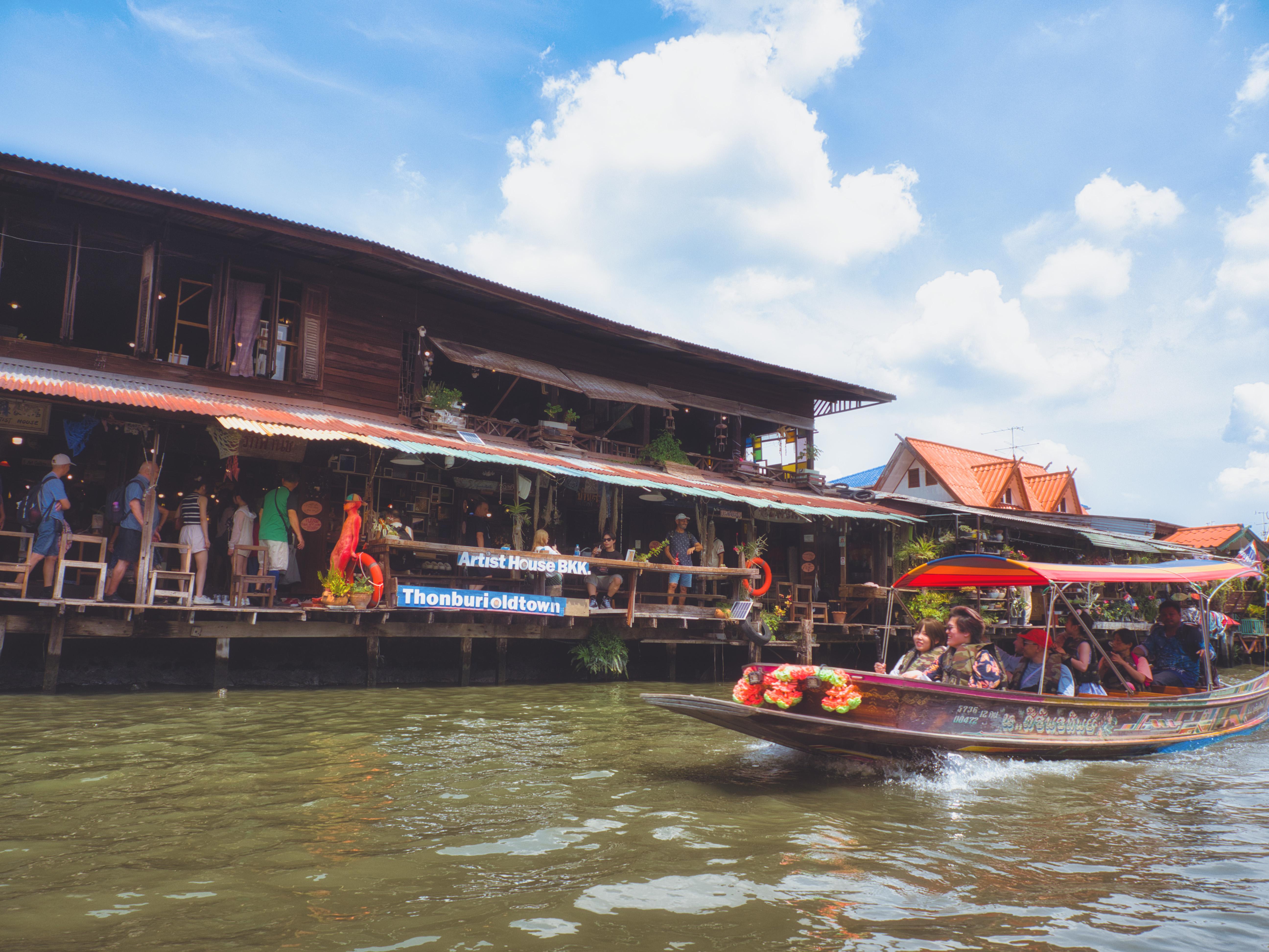 Private Thonburi Long-Tail Boat & Big Buddha Tour