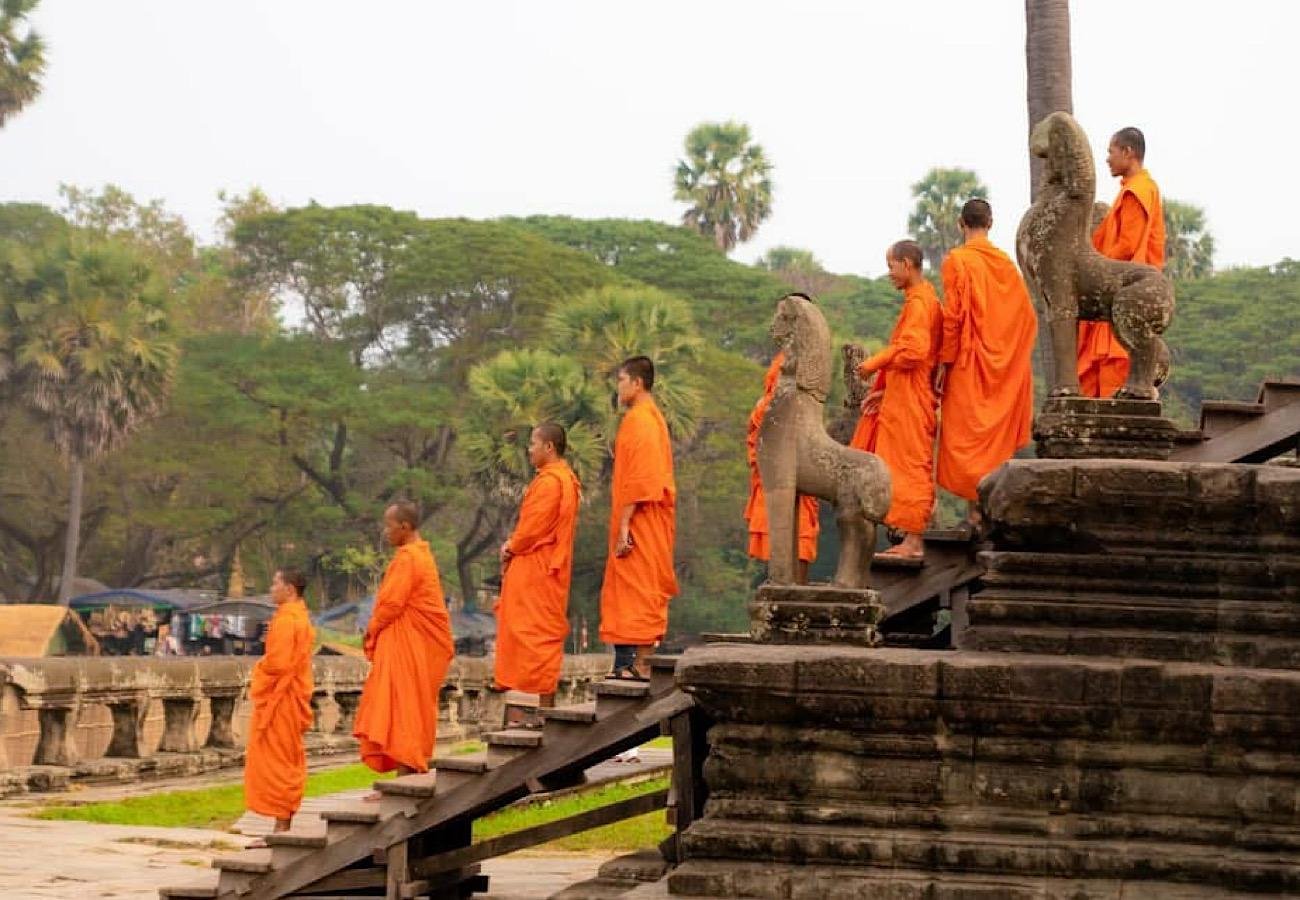 Siem Reap: Bespoke Angkor Wat Sunrise or Sunset Private Tour