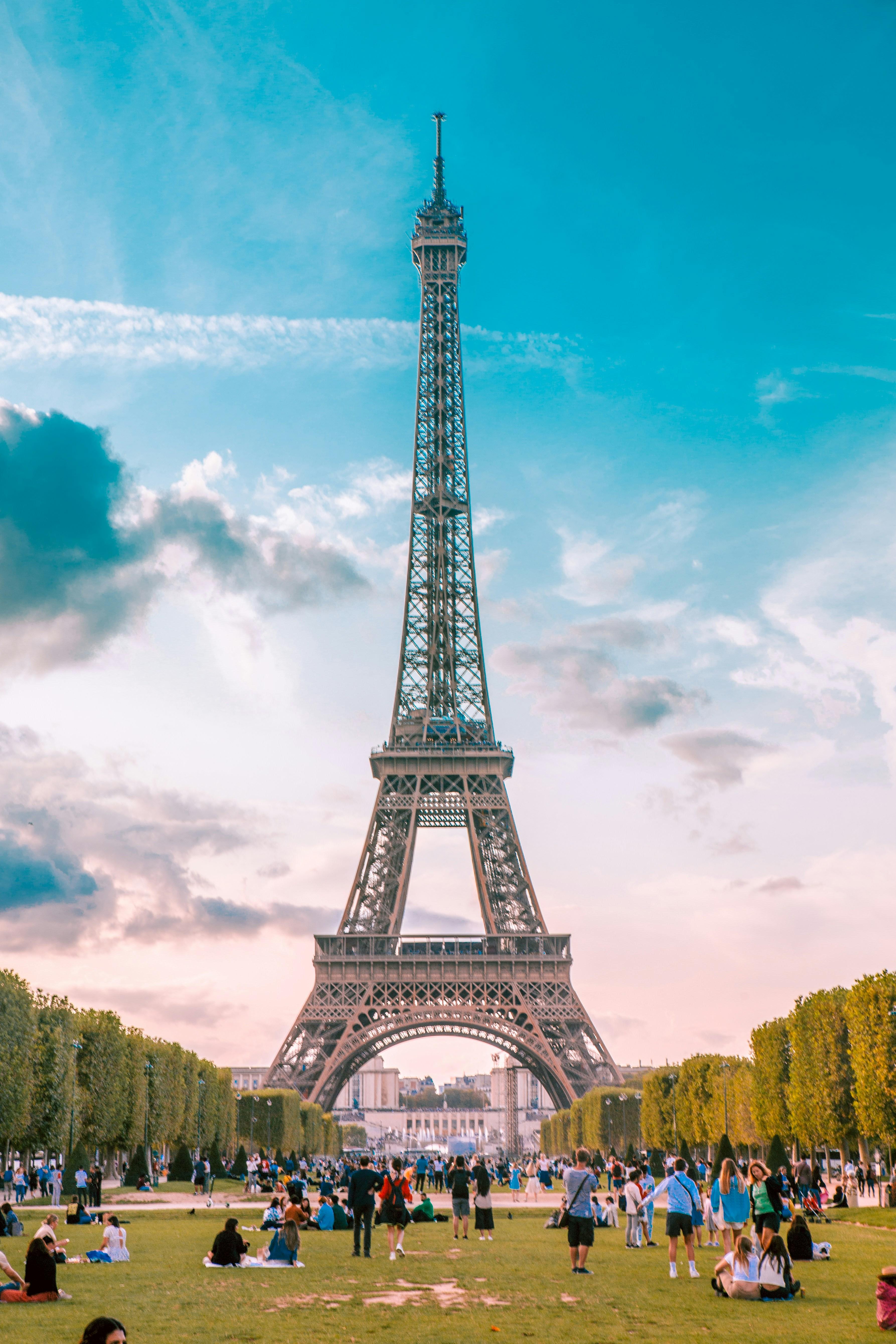 Eiffel Tower Guided Tour with Optional Seine Cruise