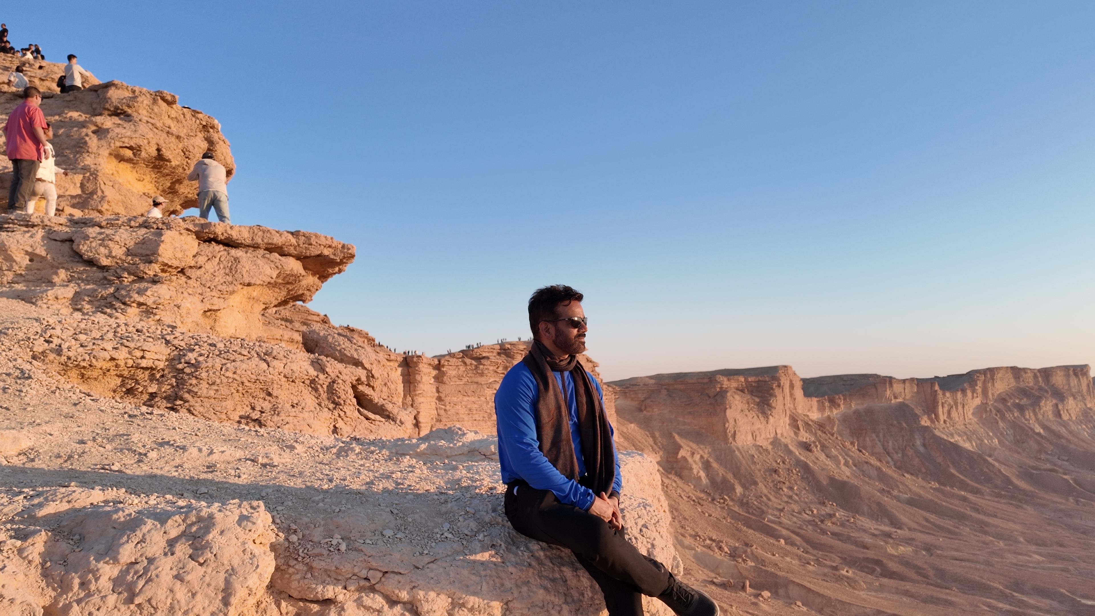 Private Edge of the World Expedition from Riyadh