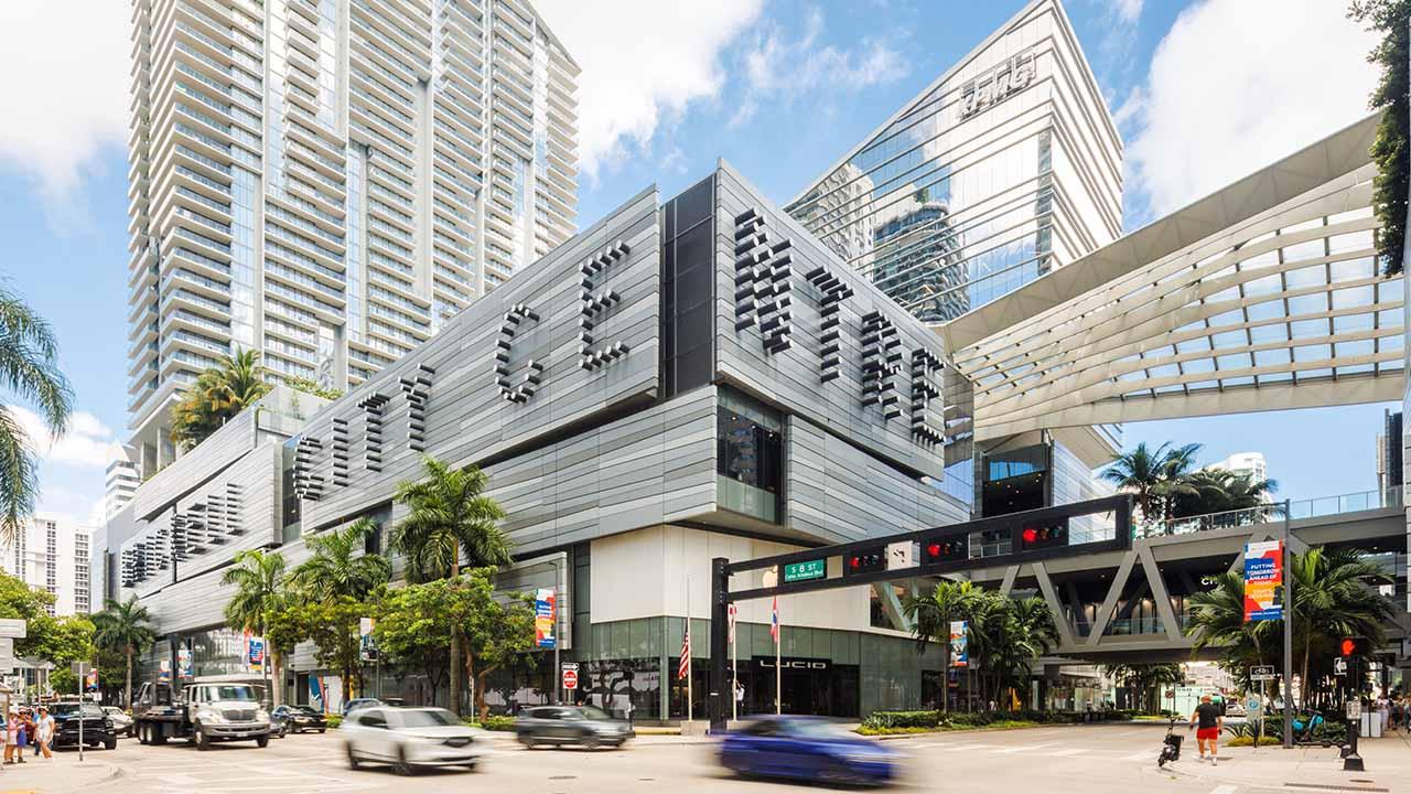 Private Miami Convertible Tour with Iconic Landmarks