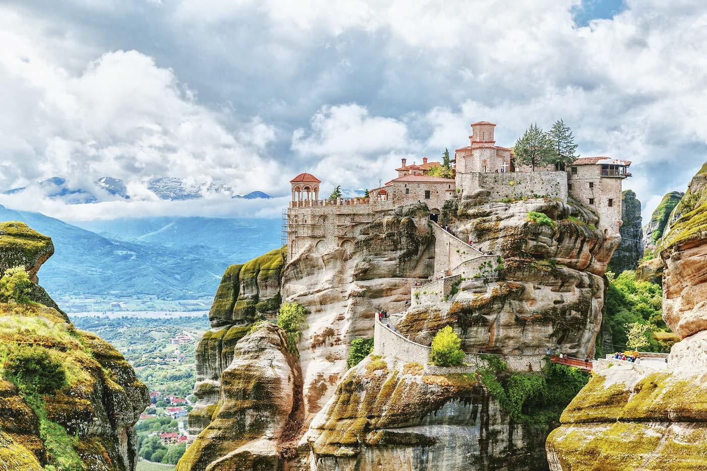Private Meteora Monasteries Tour from Thessaloniki