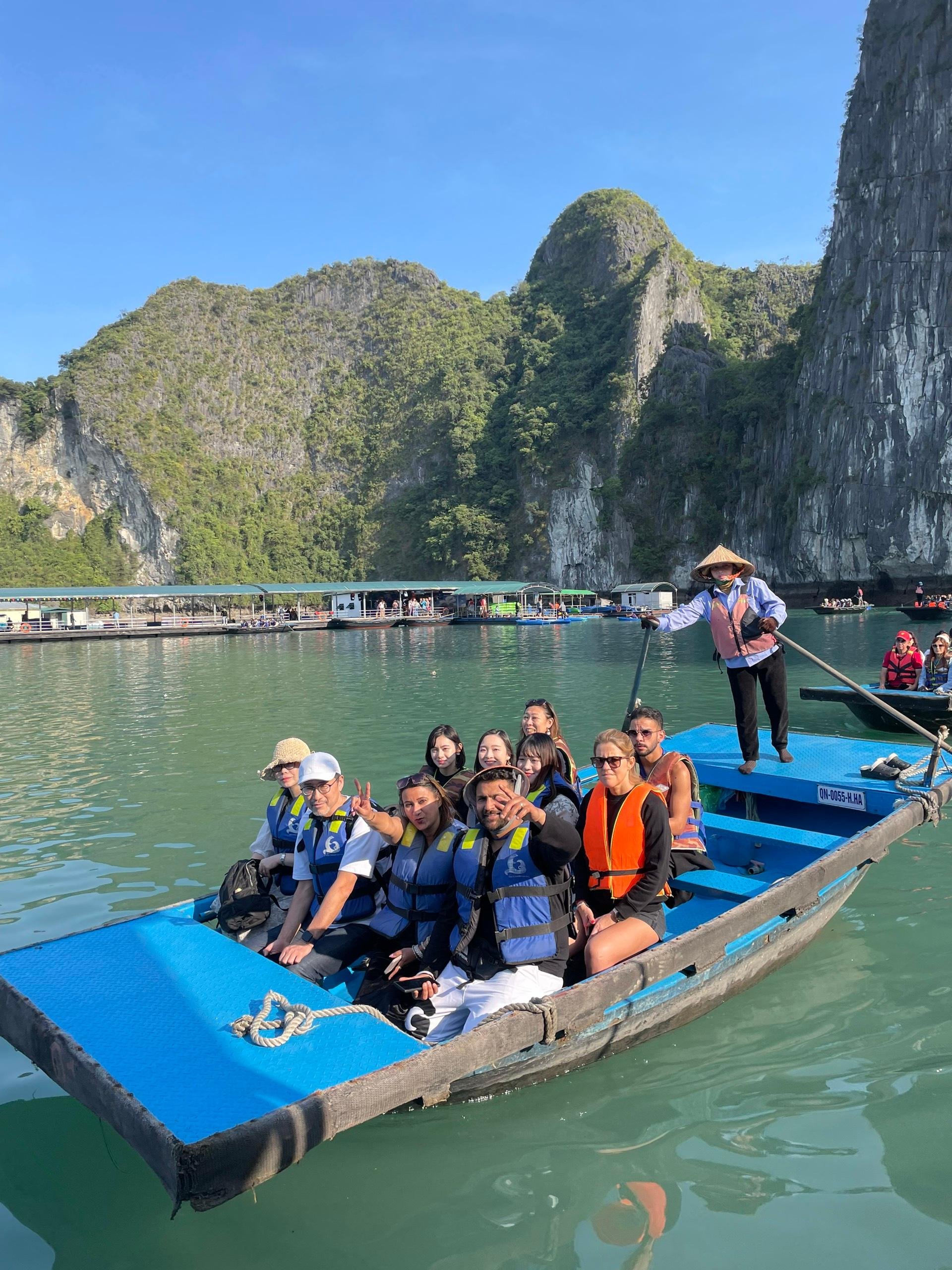 Ha Long Bay 2-Day Overnight Boat Cruise from Hanoi