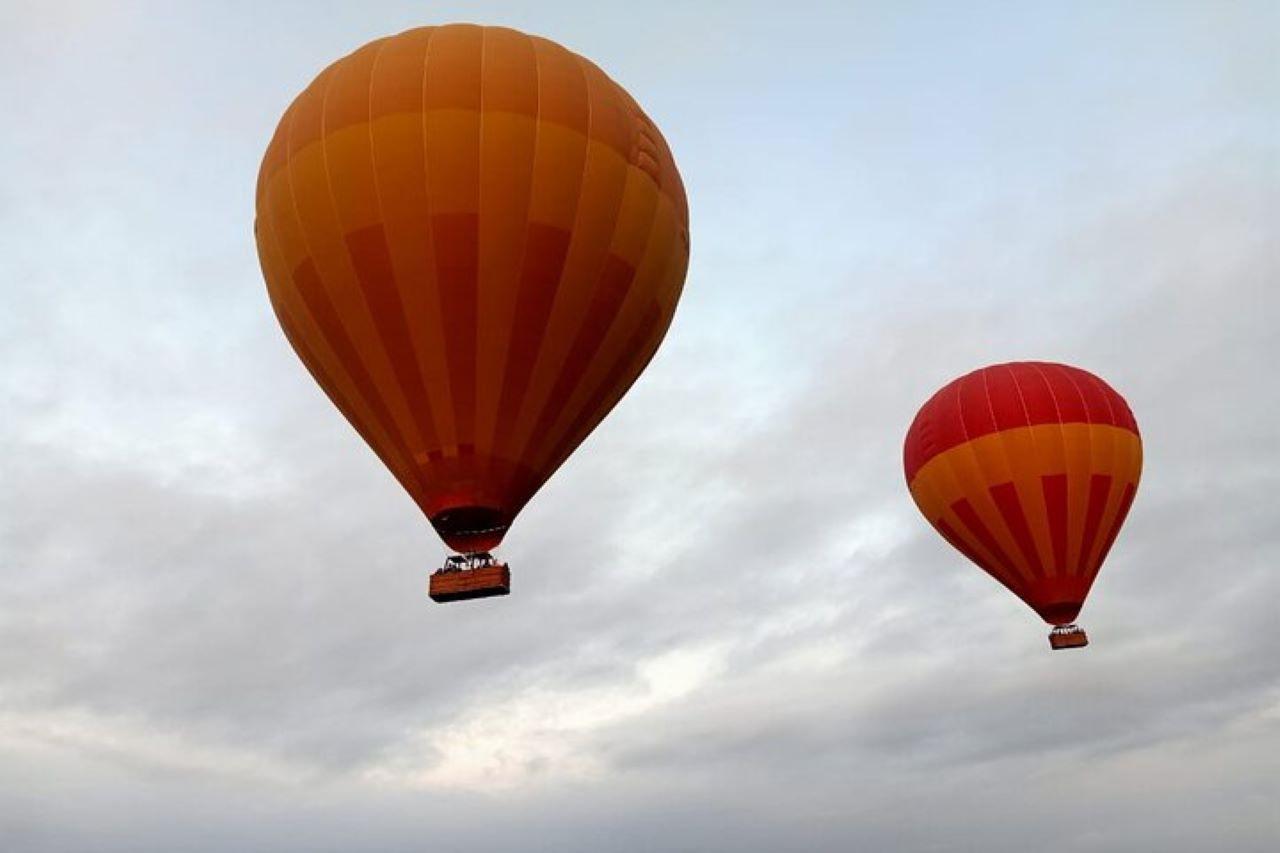 Maasai Mara Sunrise Hot Air Balloon Safari with Champagne Breakfast