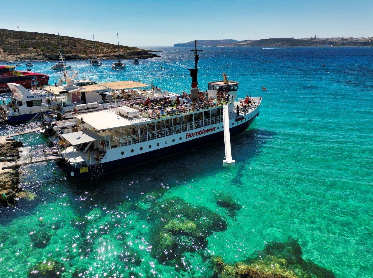 Full-Day Comino Blue Lagoon, Gozo, and Sea Caves Boat Cruise