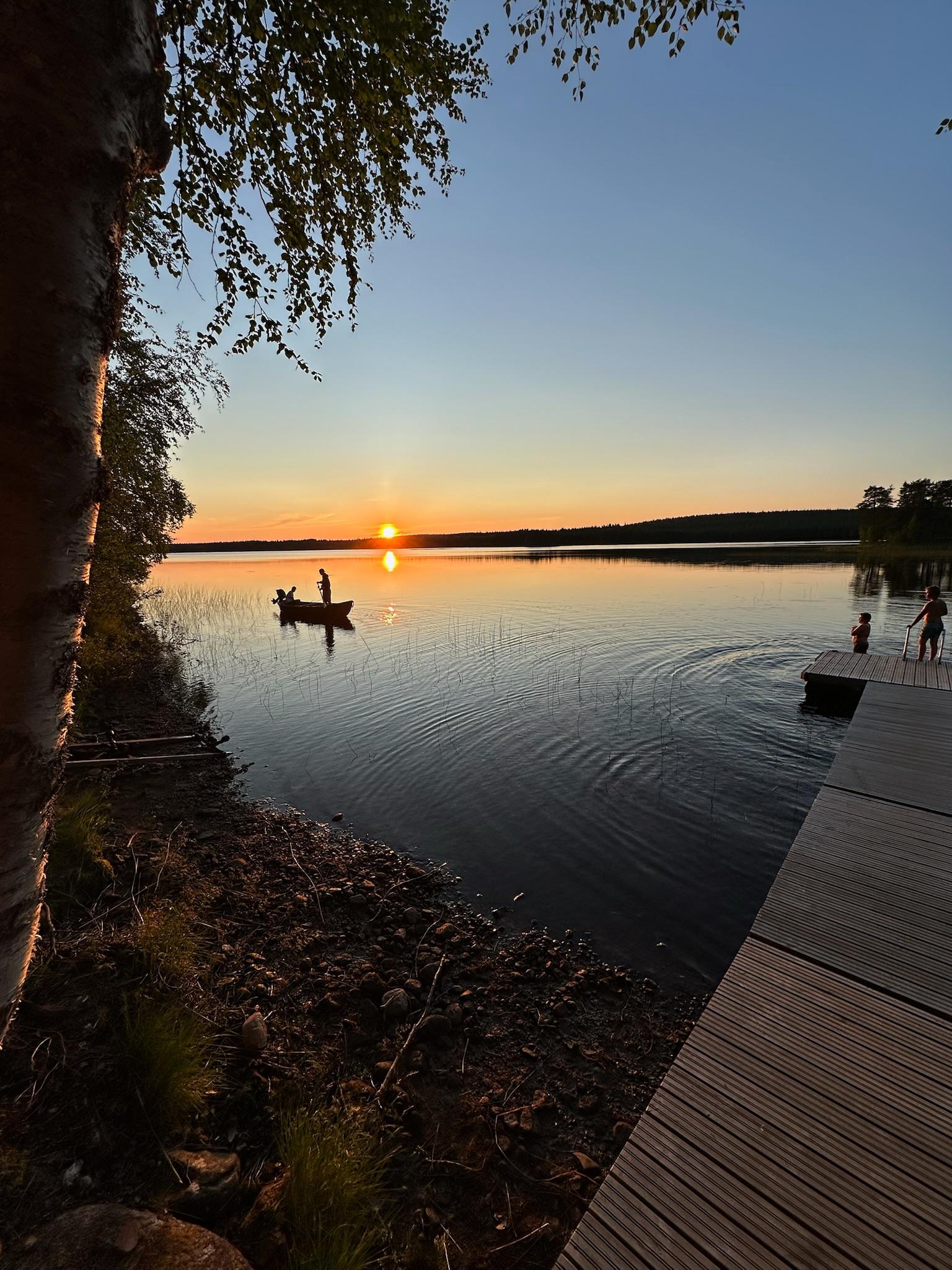 Private Rovaniemi Lake Cruise: Authentic Lapland Escape