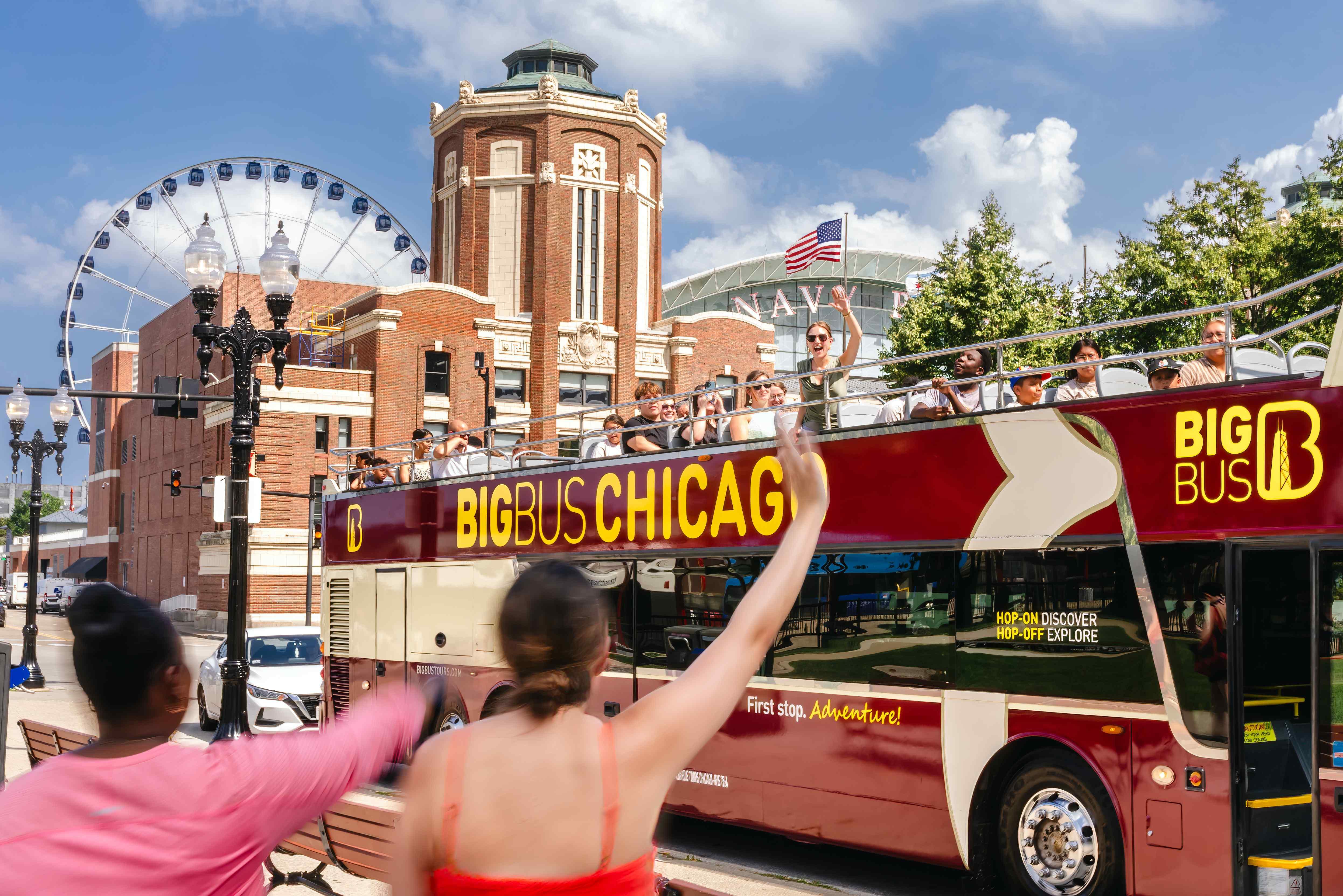 Chicago: Hop-on Hop-off Open-Top Bus Tour