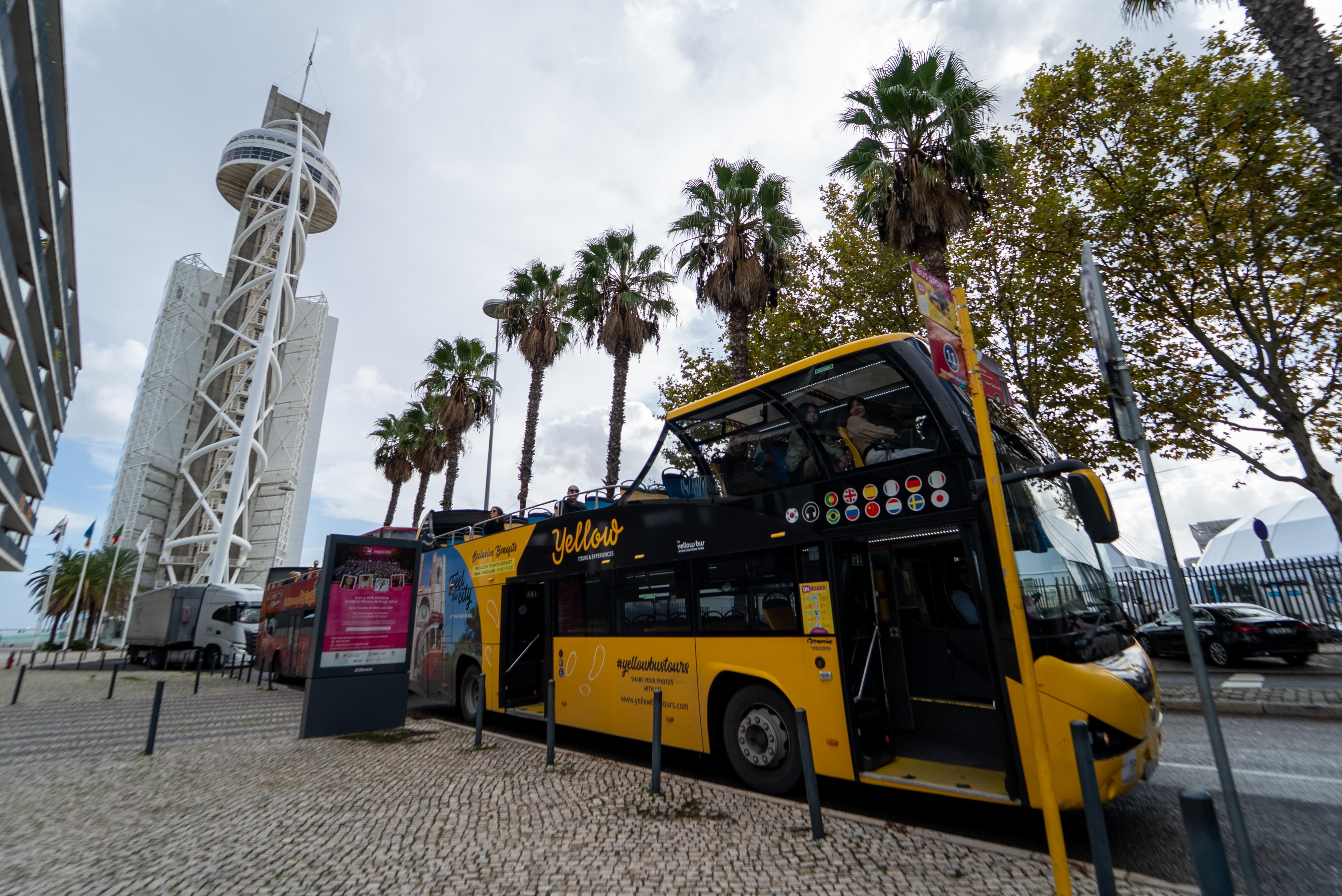 Lisbon 72/96-Hour Hop-On Hop-Off Bus, Tram & Boat Pass