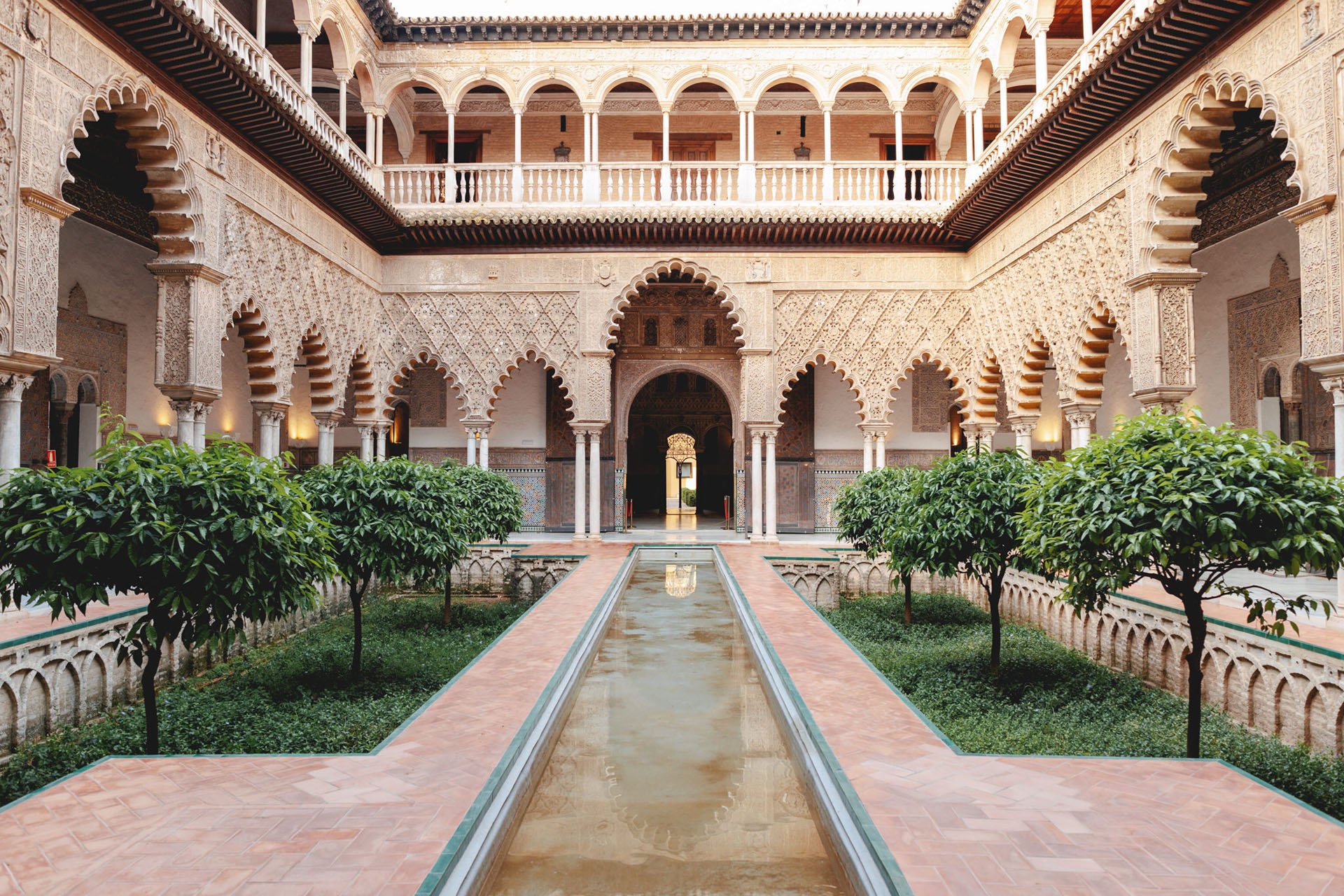 Seville: VIP Early Access Royal Alcazar Palace Tour