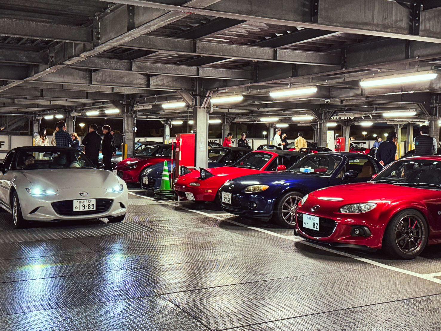 Tokyo JDM Underground: Daikoku Car Meet Night Tour
