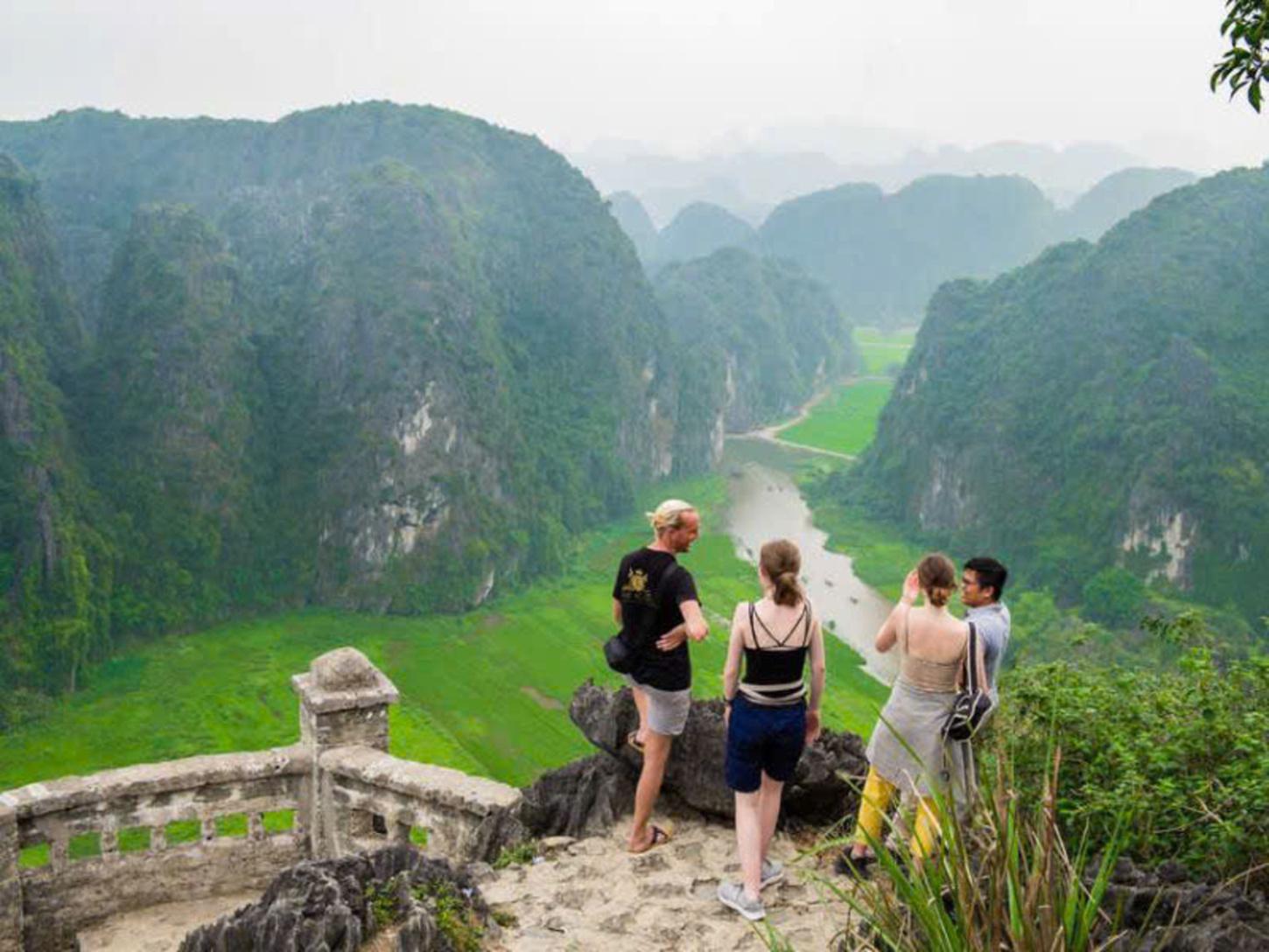 Ninh Binh Full-Day: Trang An Boat, Bai Dinh, Hoa Lu & Mua Cave Sunset