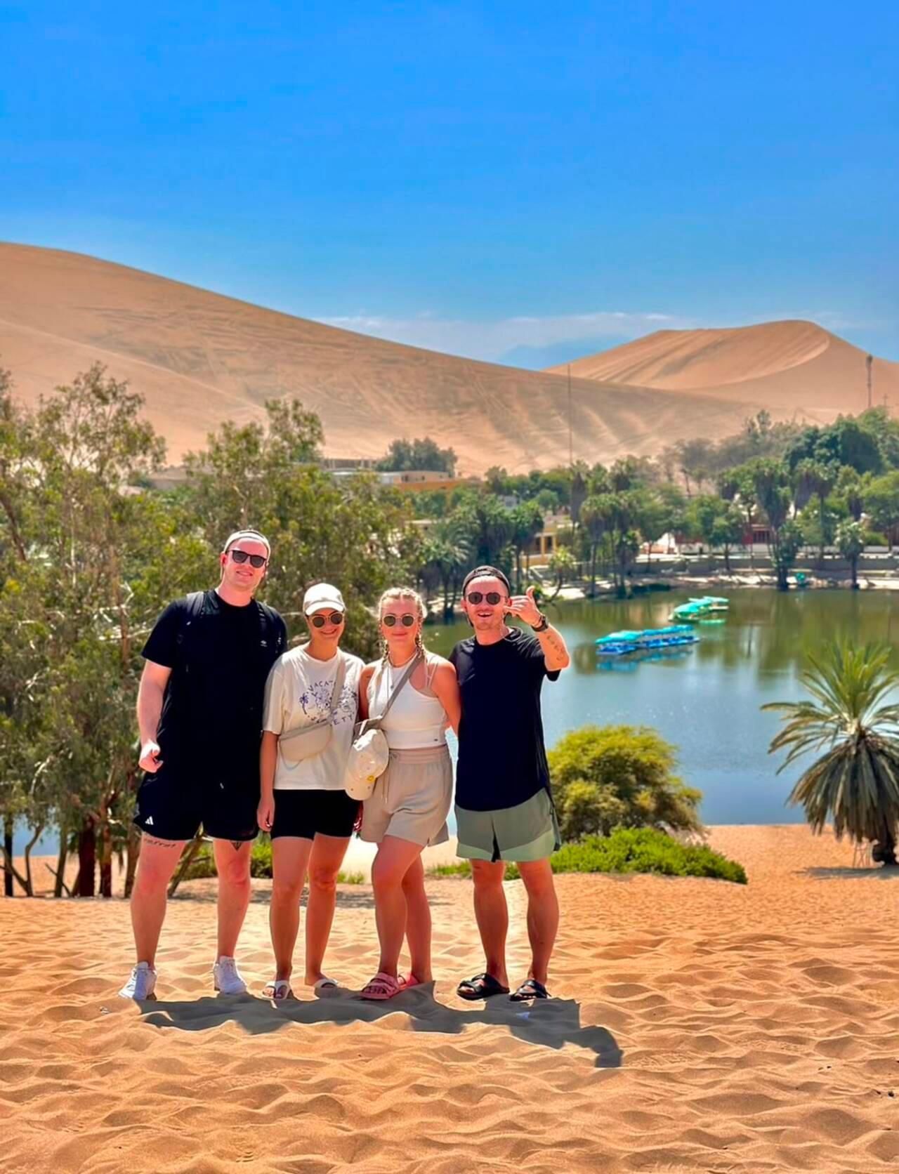 Paracas & Huacachina: Ballestas Islands Cruise, Desert Oasis & Sandboarding