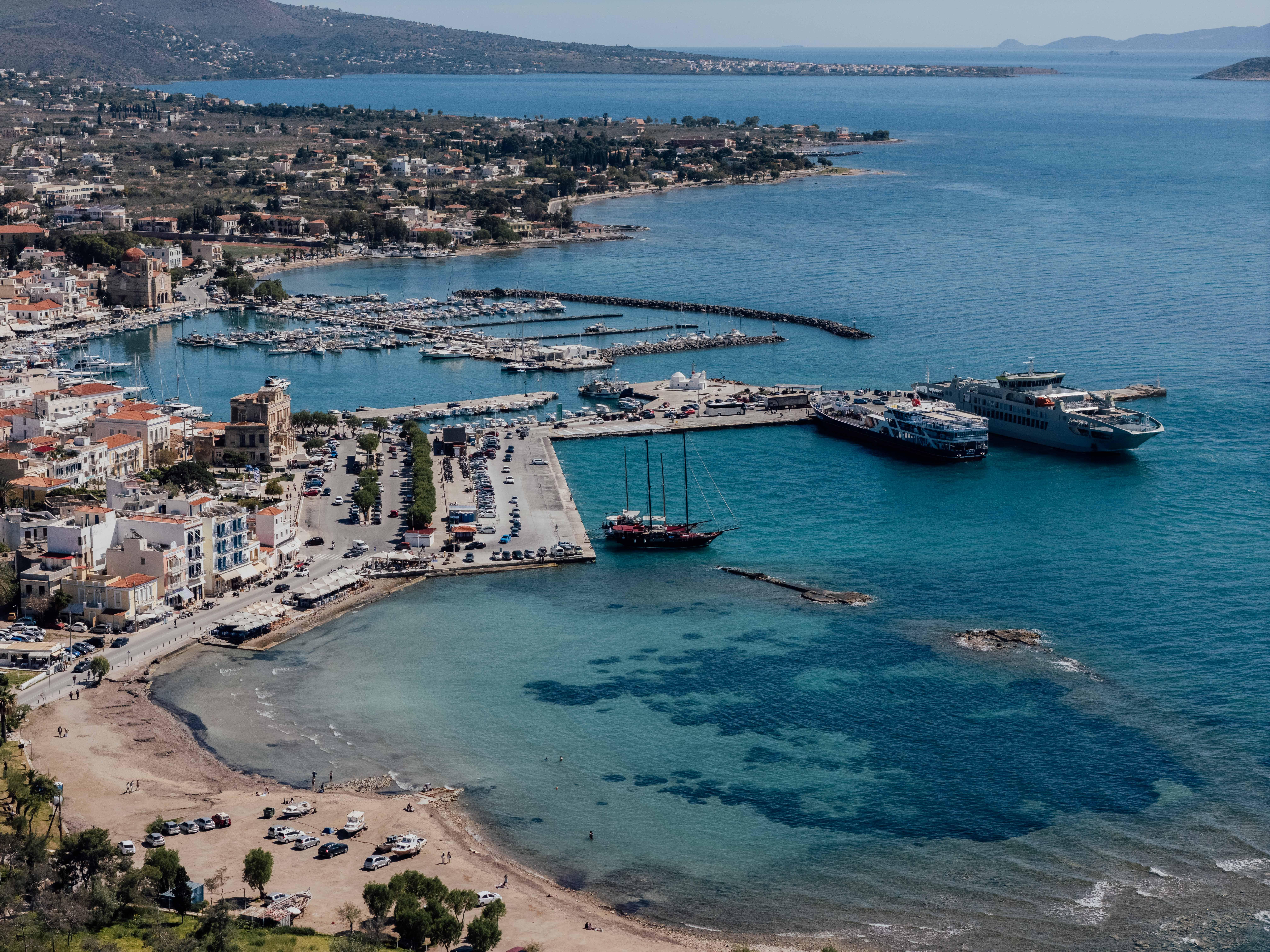 Athens Island-Hopping Cruise: Agistri, Metopi & Aegina with Lunch & Drinks