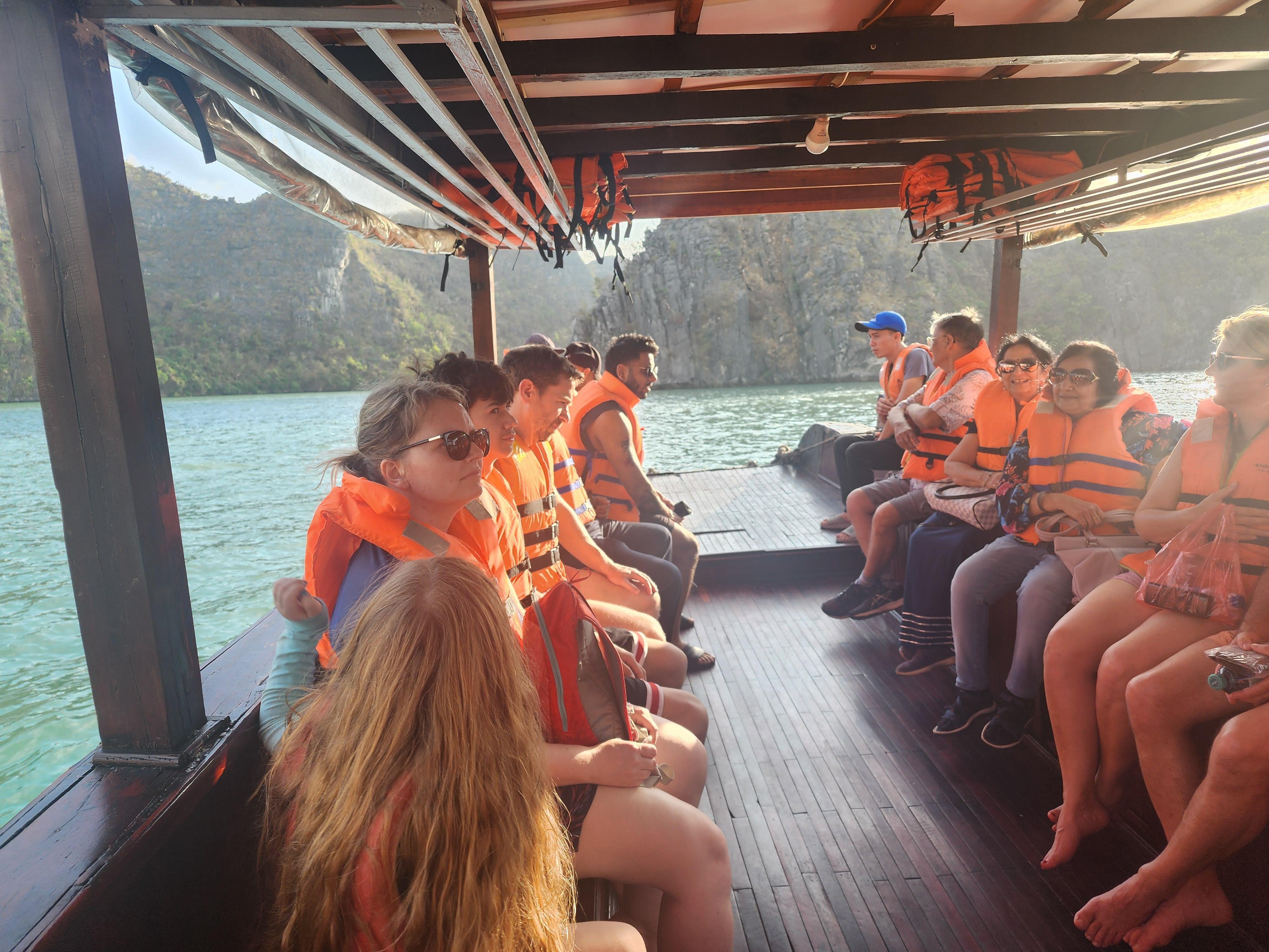 Hanoi: 3-Day Ha Long & Bai Tu Long Bay Cruise