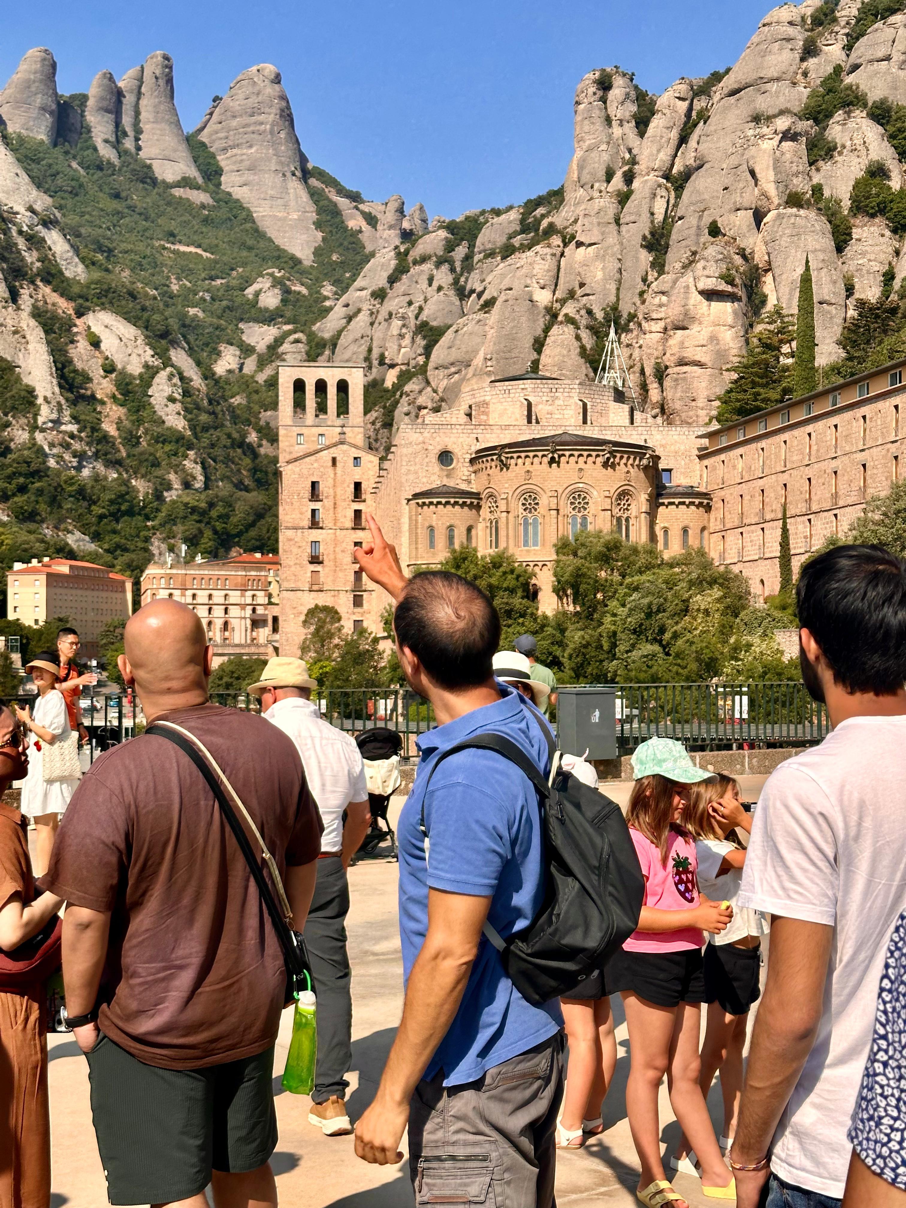 Barcelona: Montserrat Tour, Transfers & Basilica Entry
