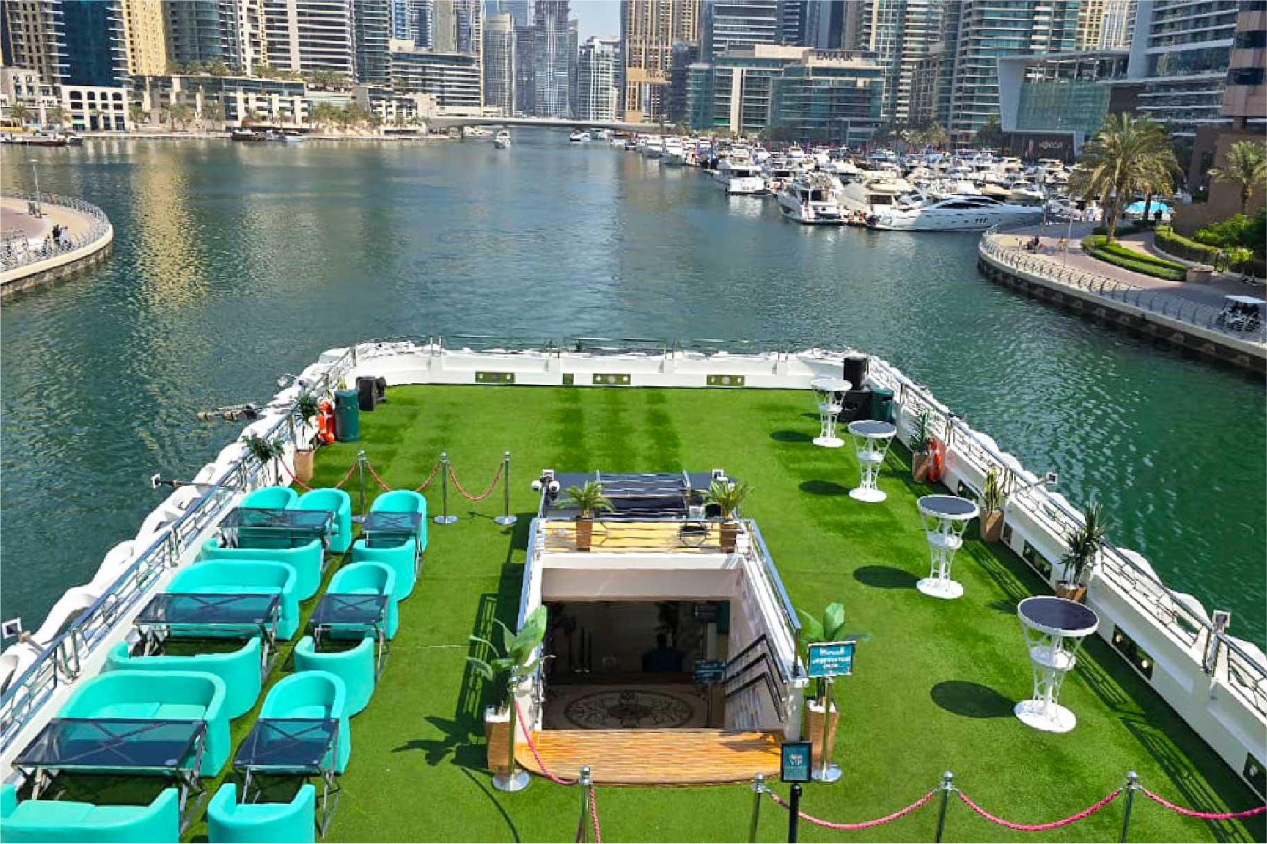 Dubai Mega Yacht Dinner Cruise with Buffet