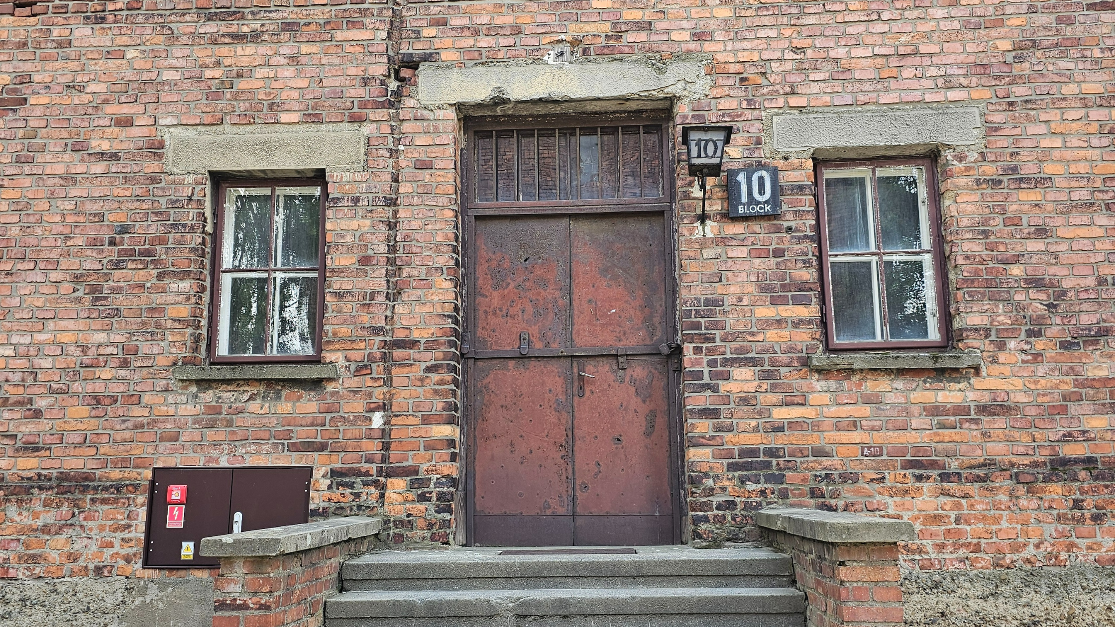 Small Group Auschwitz-Birkenau Memorial Tour from Krakow