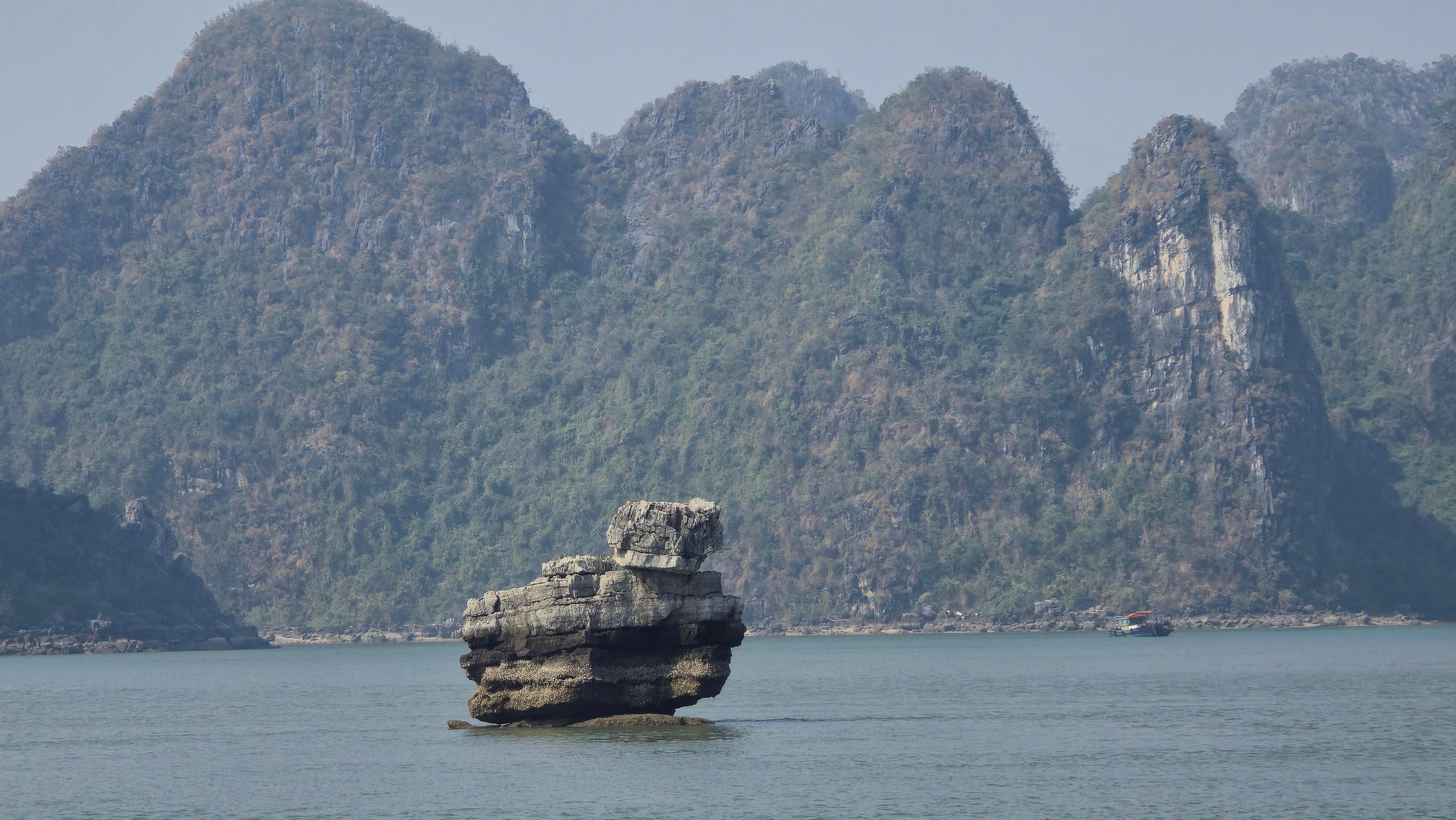 Private Ha Long Bay Full-Day Tour from Hanoi