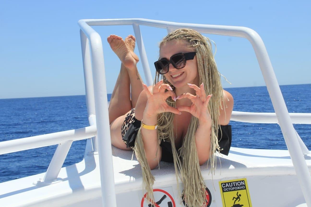 Sharm El Sheikh: White Island & Ras Mohamed Full-Day Sailing Adventure