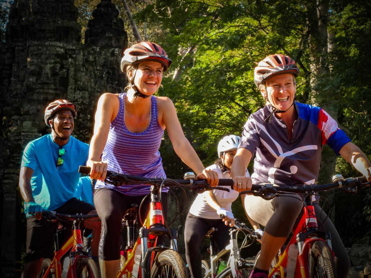 Siem Reap: Full-Day Angkor Temple Cycling Adventure