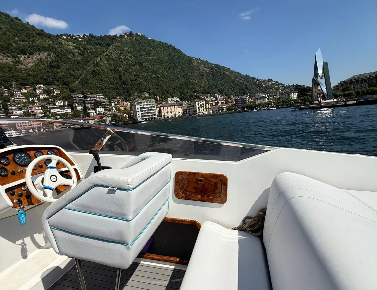 Private Lake Como Sunset Cruise with Prosecco