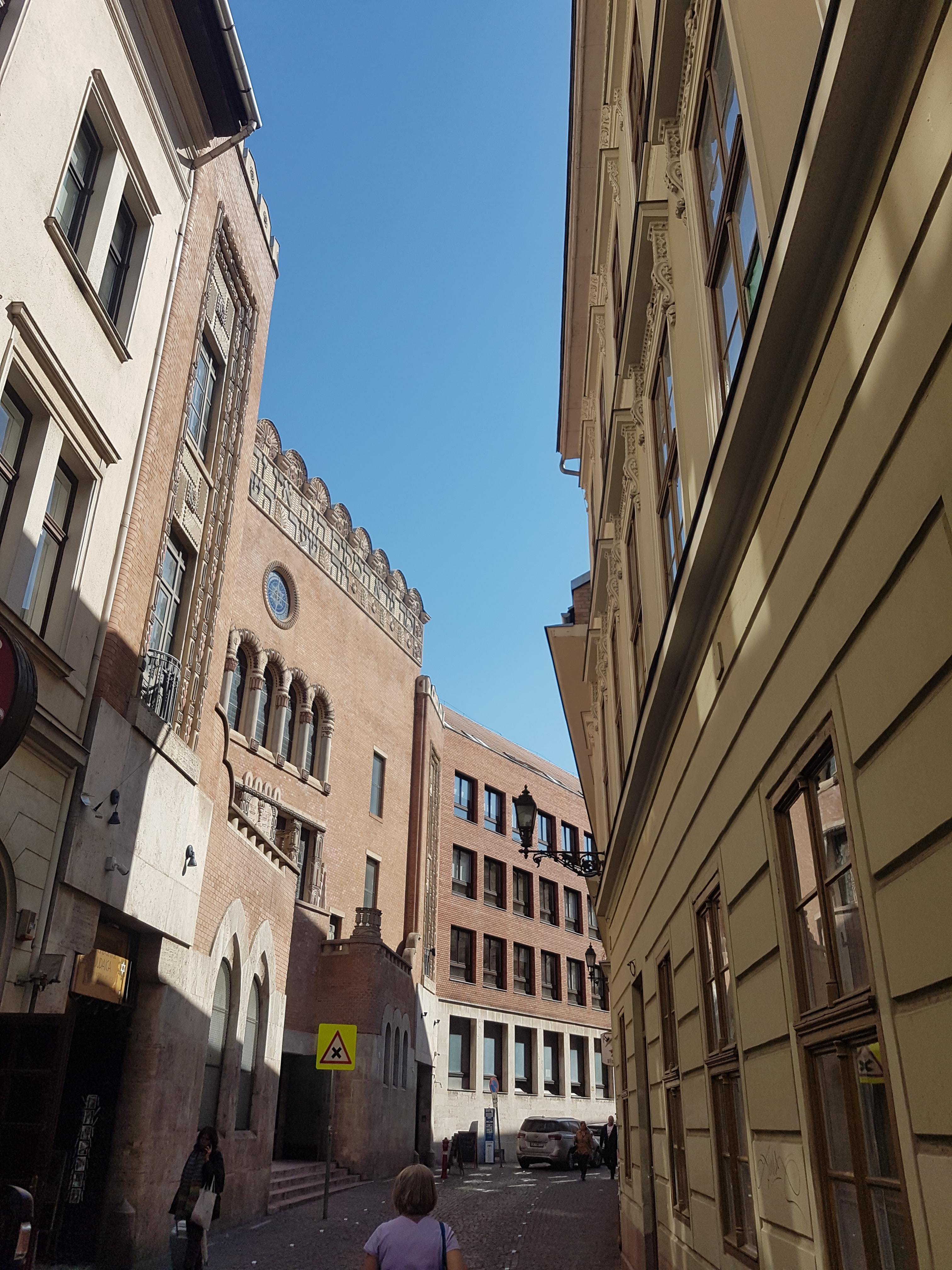 quarter tour in Budapest — photo 7