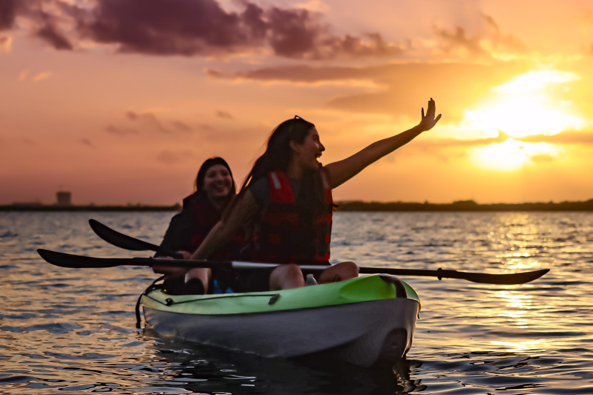 Cancun Sunset Kayak Tour Through Nichupté Lagoon Mangroves