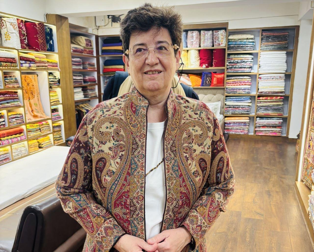 Delhi Private Female-Guided Shopping Expedition