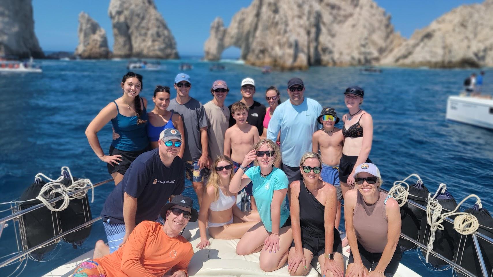Cabo Private Yacht Experience: Arch, Snorkeling & Gourmet Bites