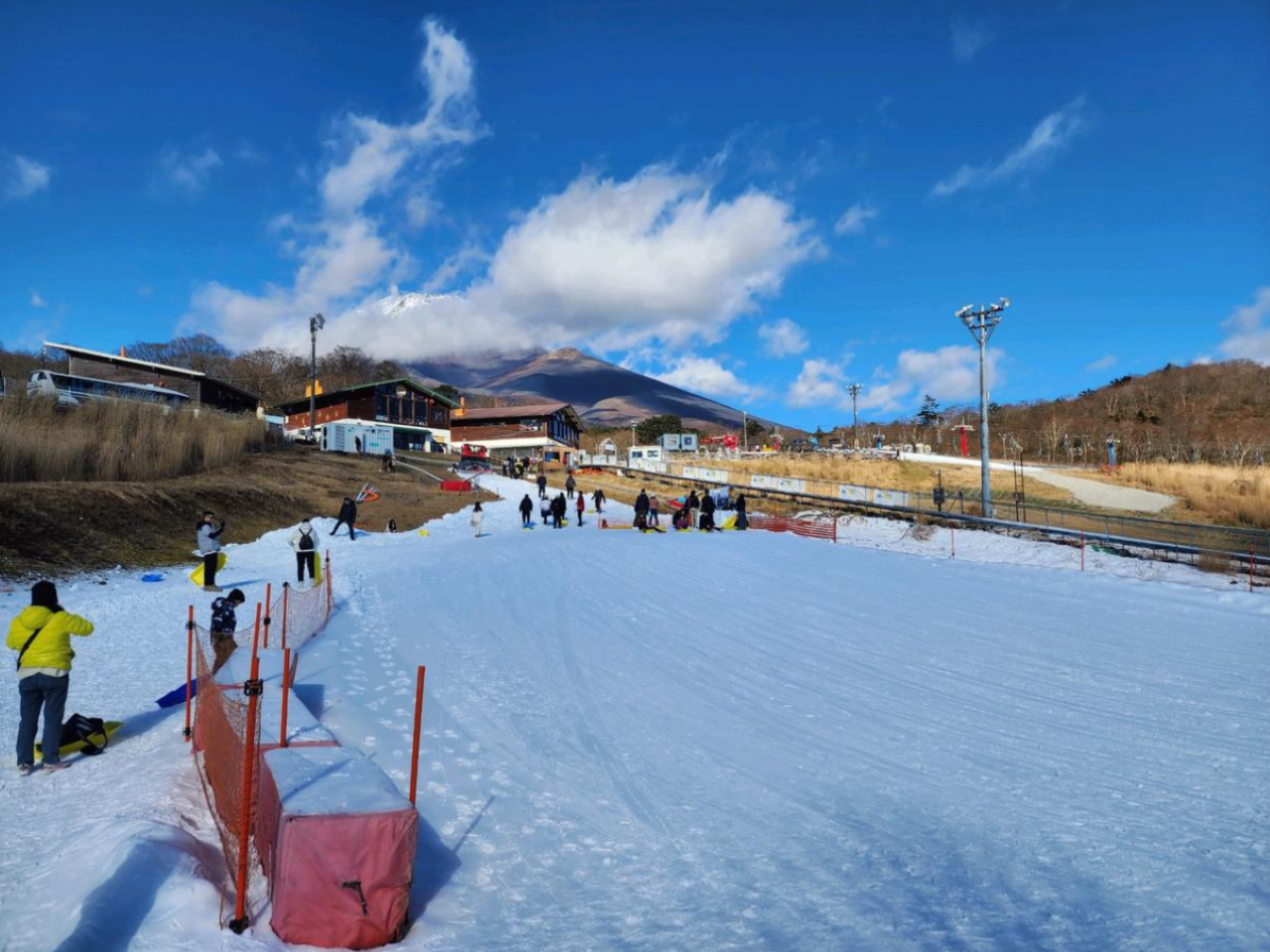Mount Fuji Snow Day: Skiing & Winter Fun at Yeti Resort from Tokyo