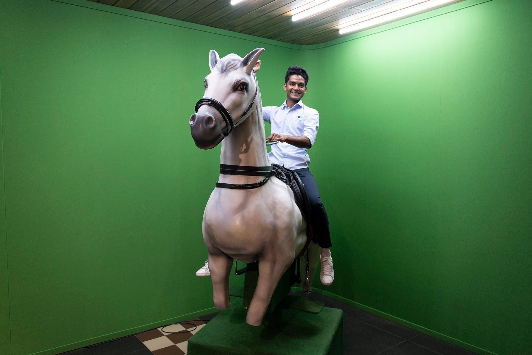 Mumbai: Exclusive Bollywood Film Studio Experience