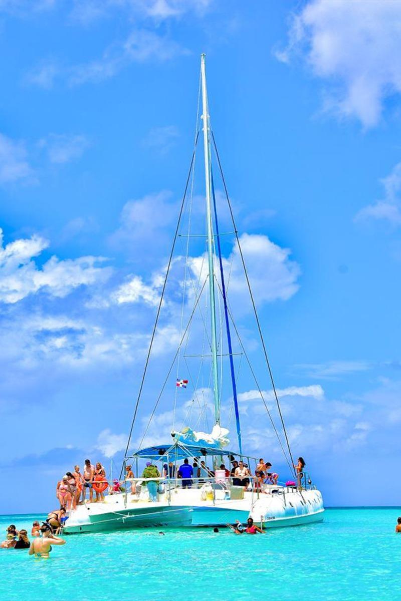 Saona Island Catamaran & Speedboat Adventure