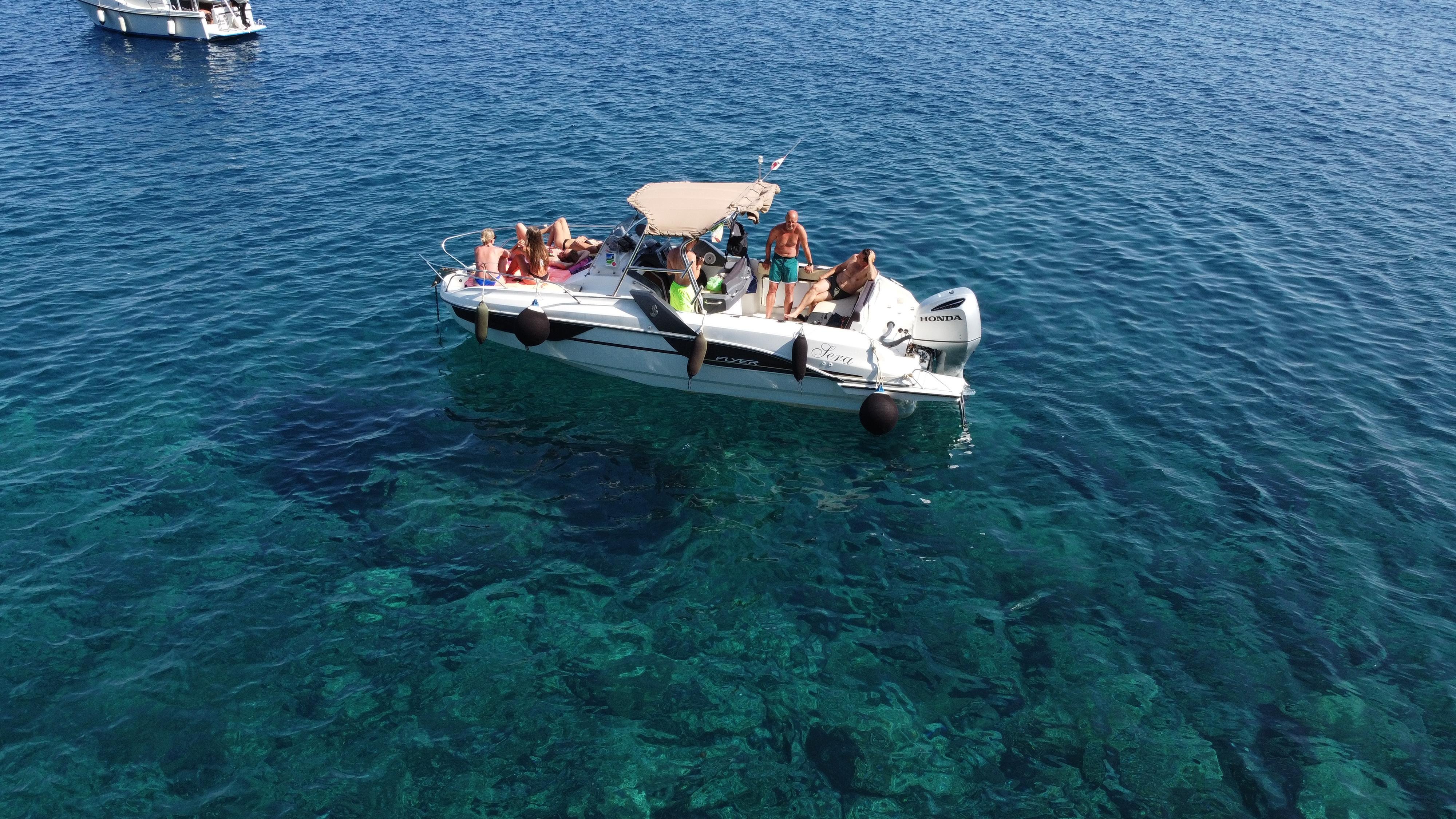 Private Motorboat Tour from Cavo or Rio Marina with Skipper