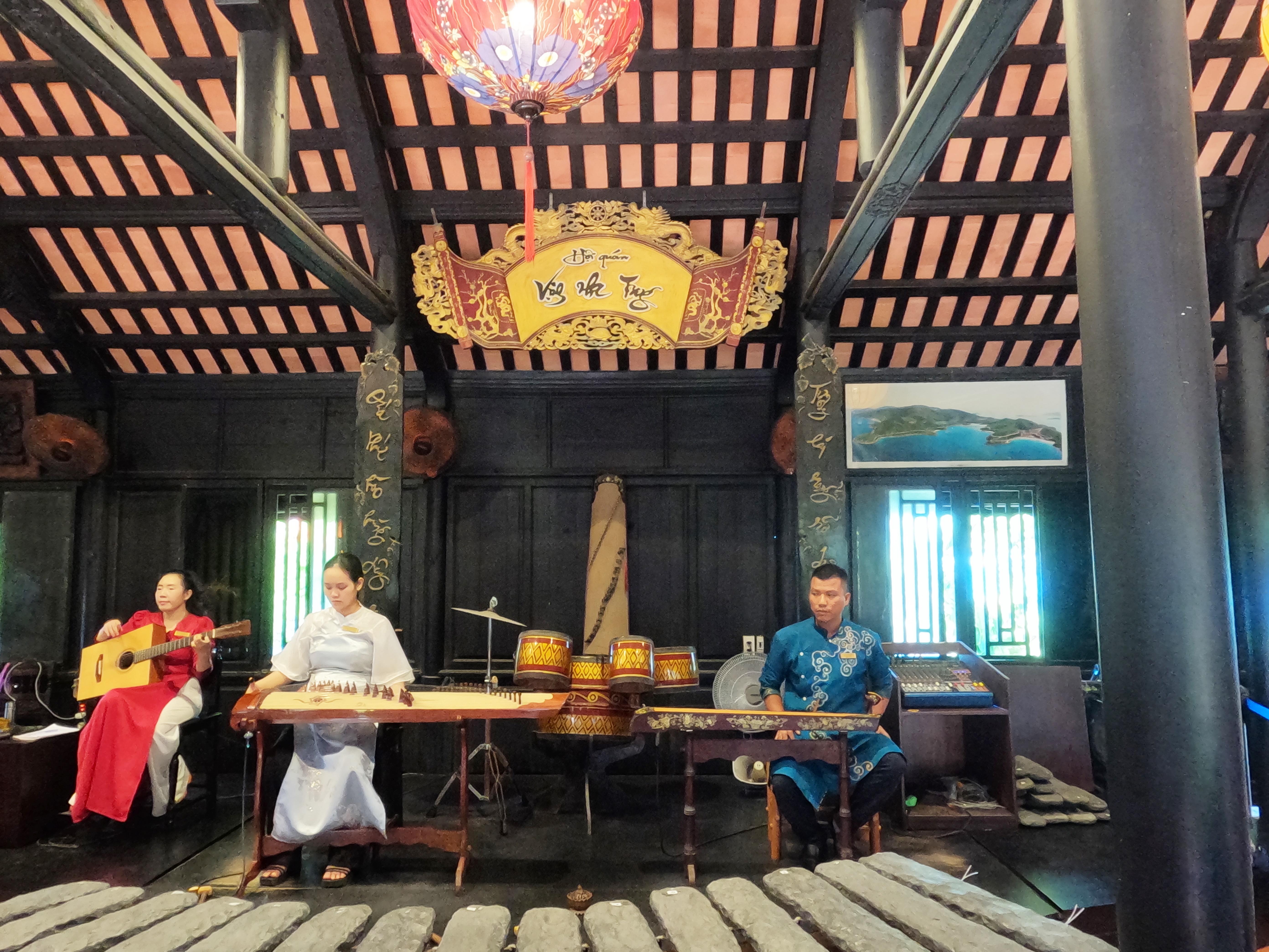 Private Nha Trang City Discovery Tour from Cruise Port
