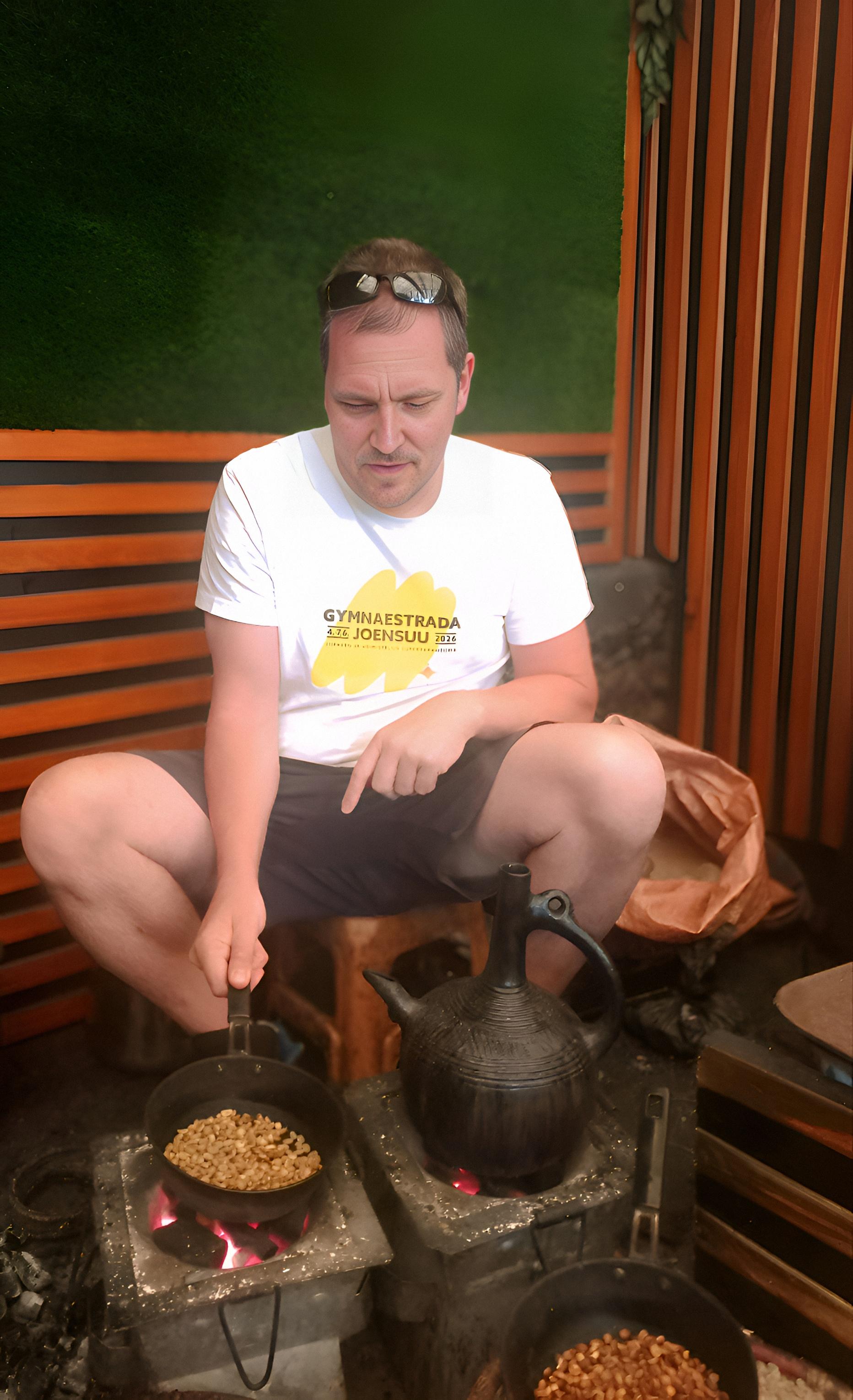 Addis Ababa Cultural Walking Tour with Coffee & Meal