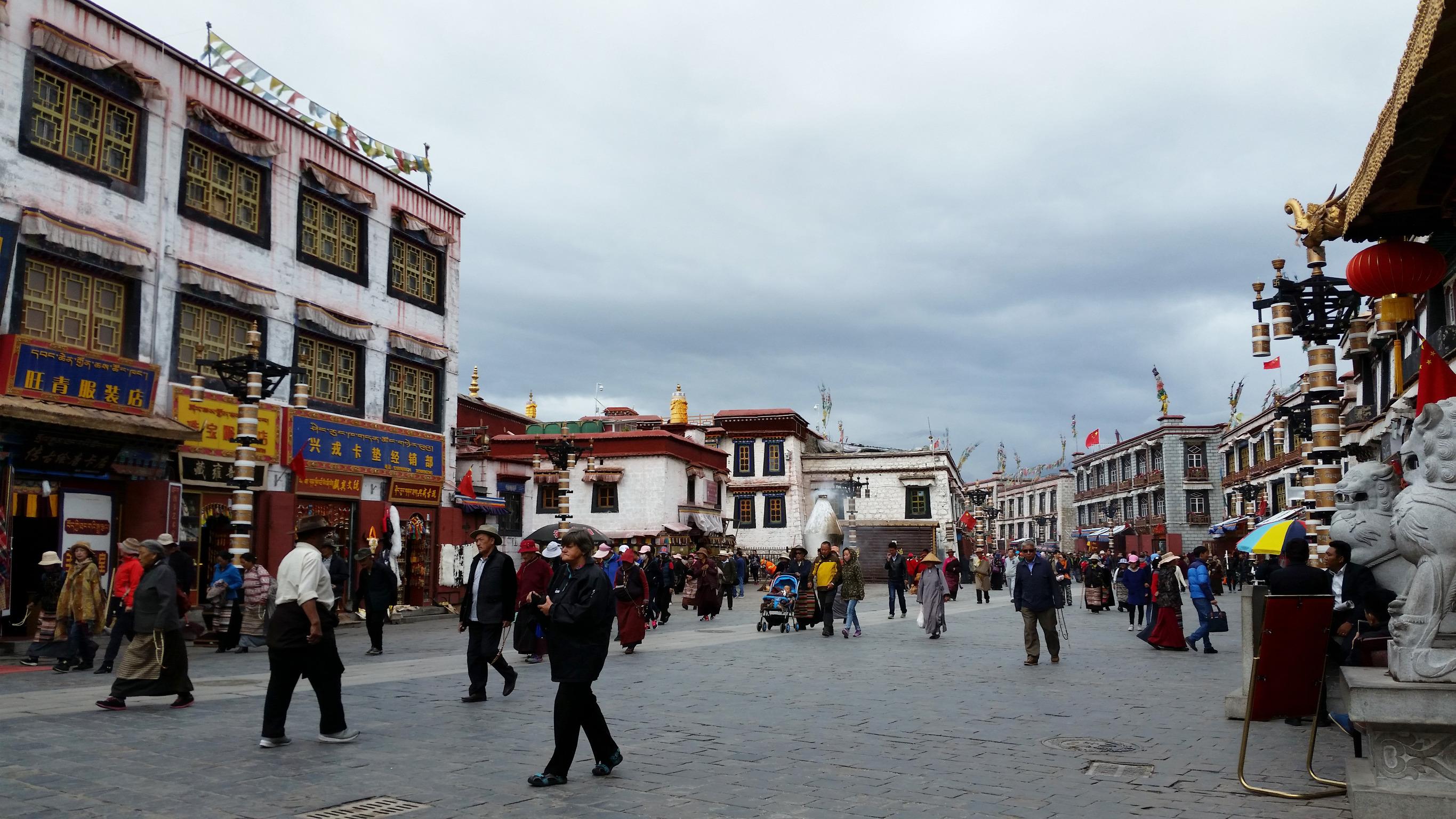 8-Day Lhasa Overland Expedition from Kathmandu