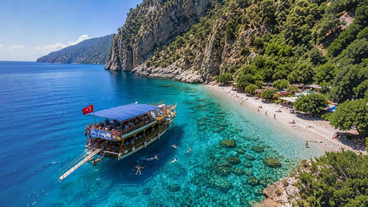 Captain Hook Cruise to Butterfly Valley & Neverland Bays