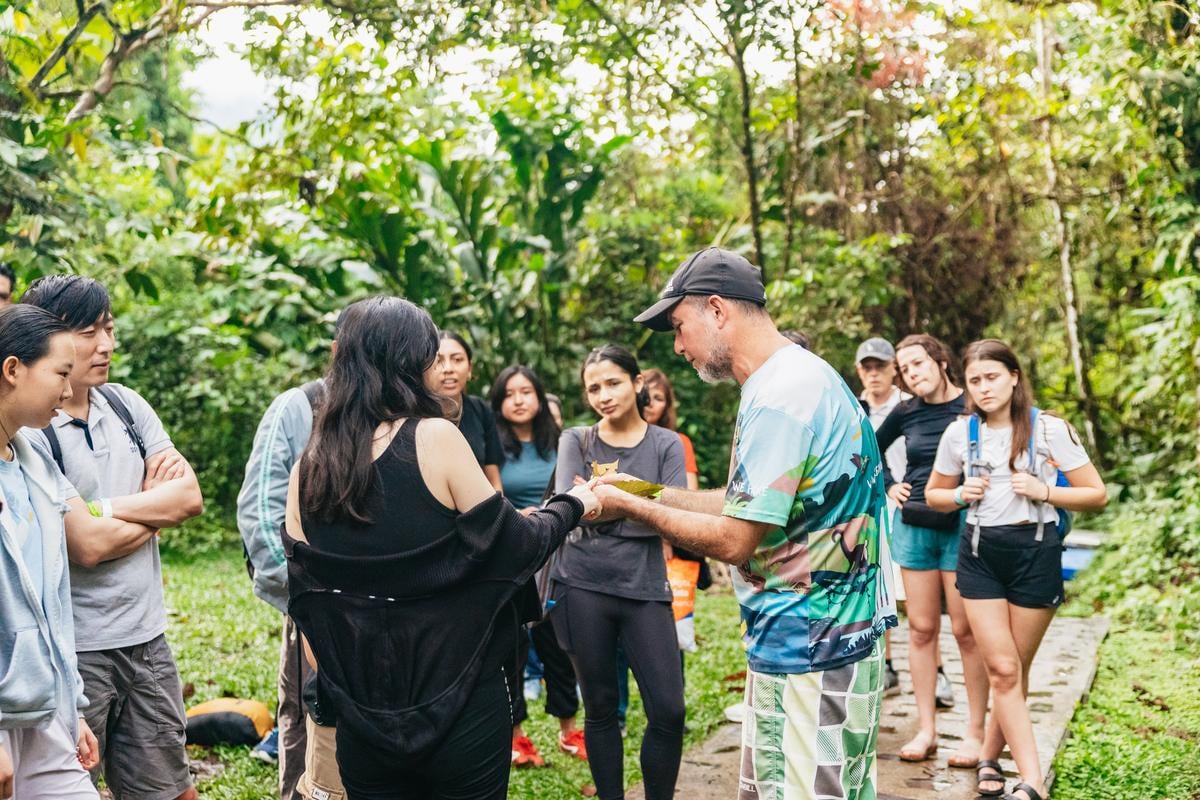 La Fortuna: Waterfall, Volcano & Hot Springs Full-Day Tour