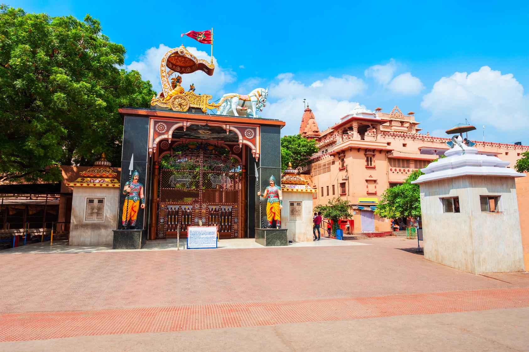 Taj Mahal, Mathura & Vrindavan Full-Day Cultural Expedition