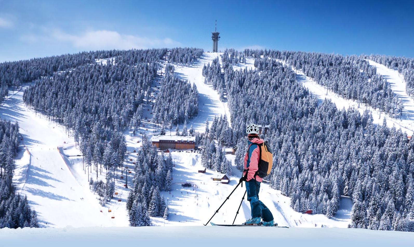Full-Day Ski Trip to Klínovec from Prague with Instruction