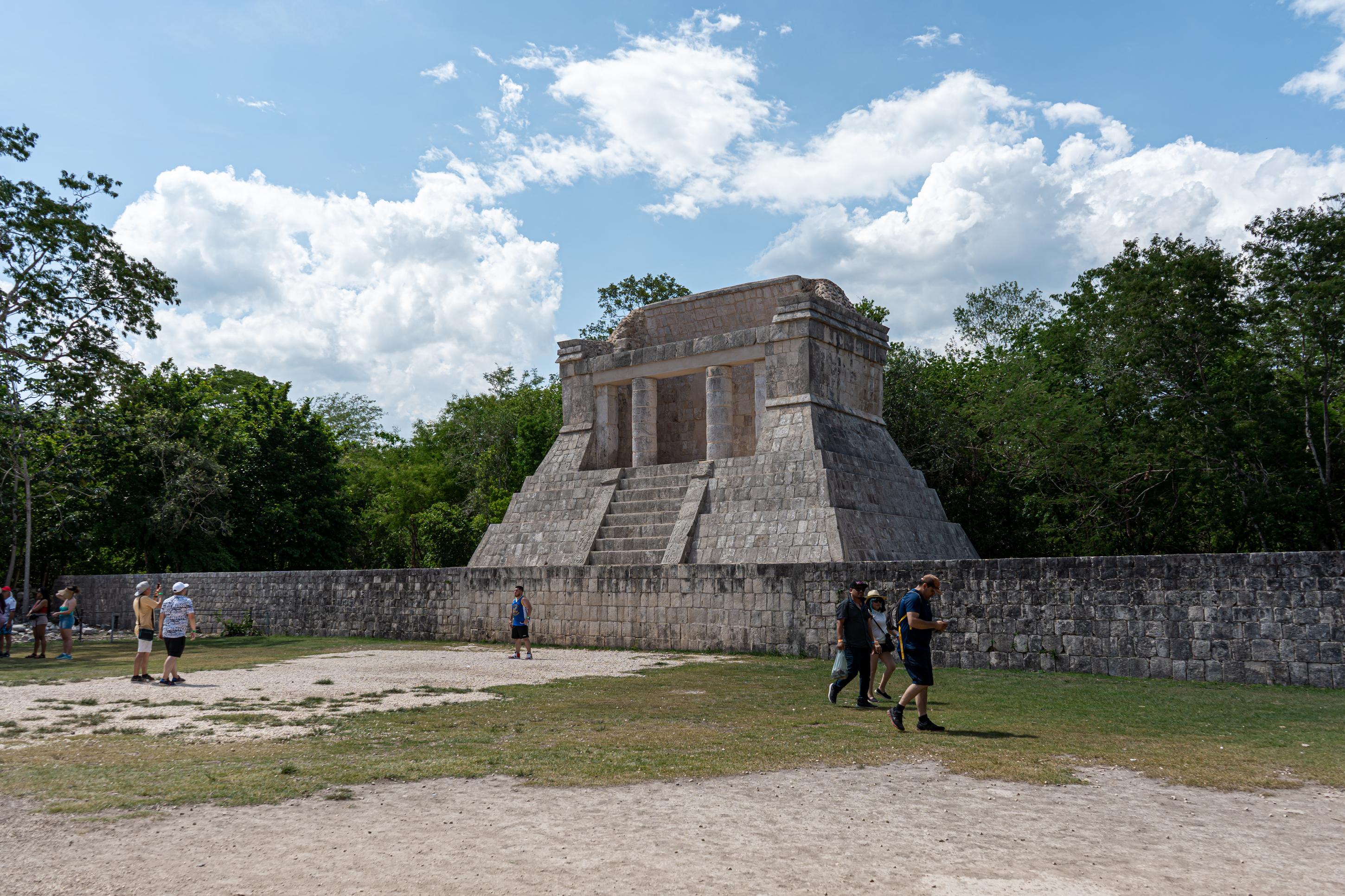 Early Access Chichen Itza Expedition from Cancun