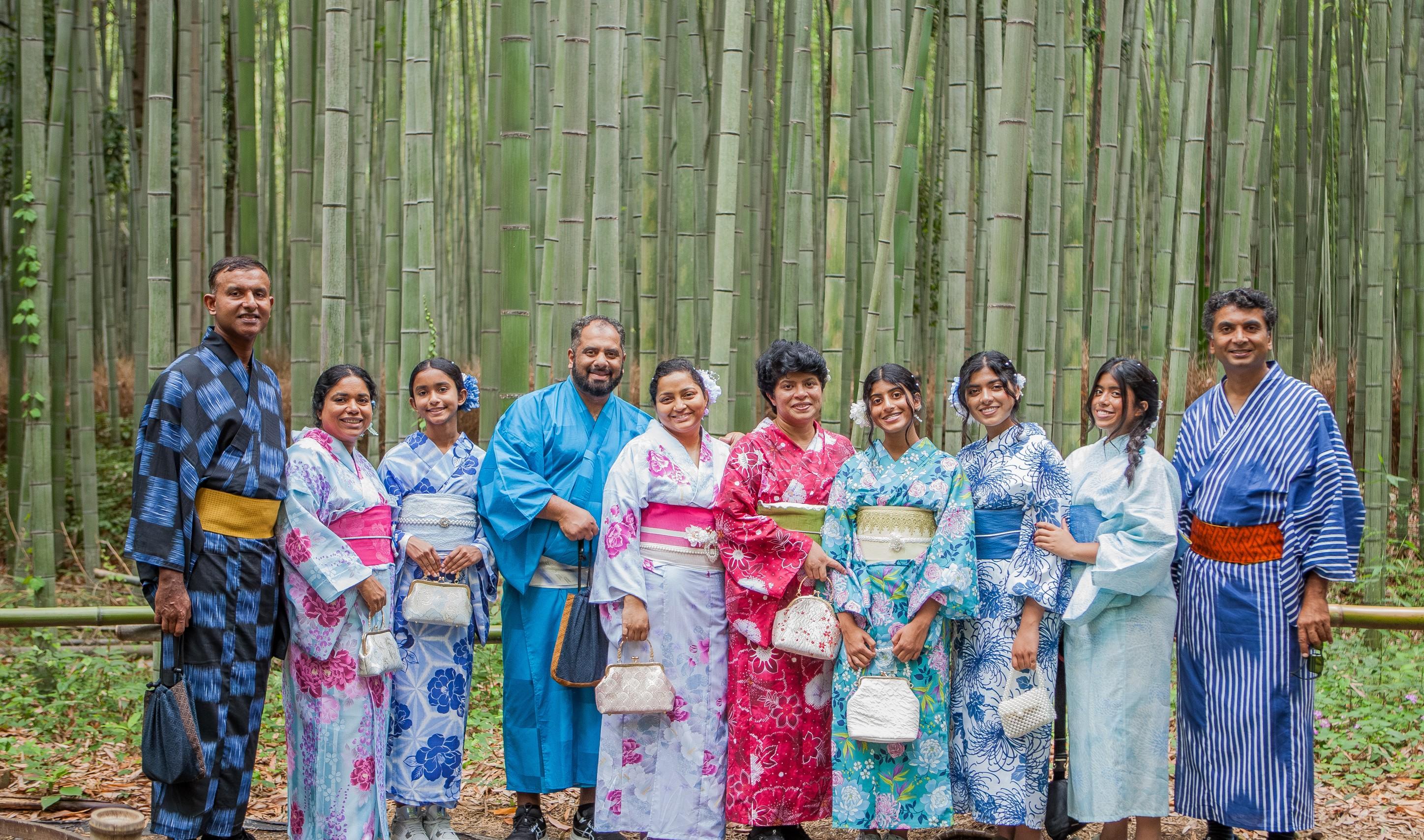 Aluguel de Kimono em Arashiyama com Penteado de Cortesia