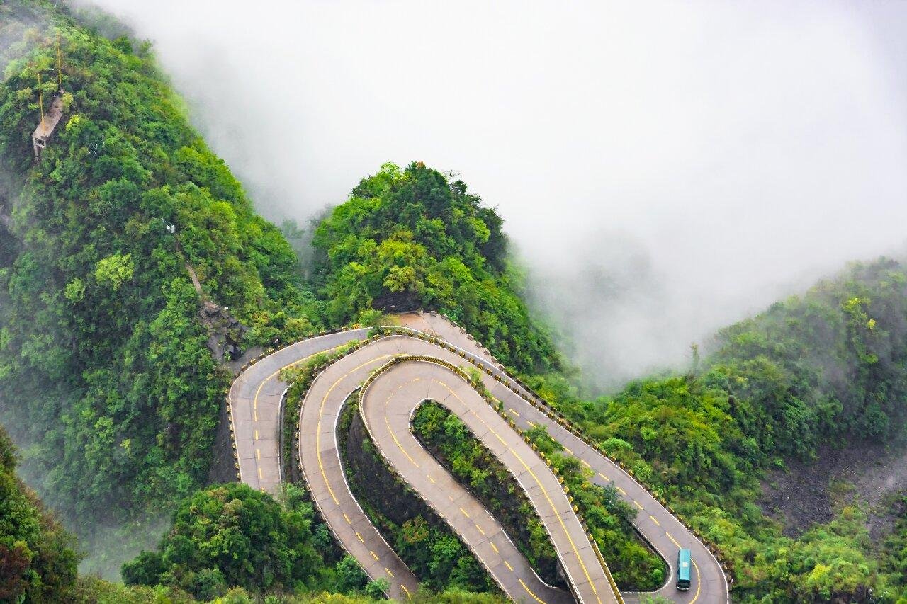 Zhangjiajie Full-Day Tour: Tianmen Mountain & Avatar Peaks at Sunset