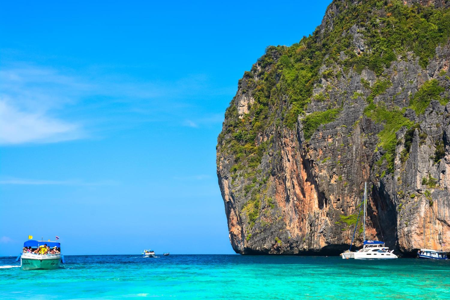 Phuket: Phi Phi Islands, Maya Bay & Khai Speedboat Day Trip