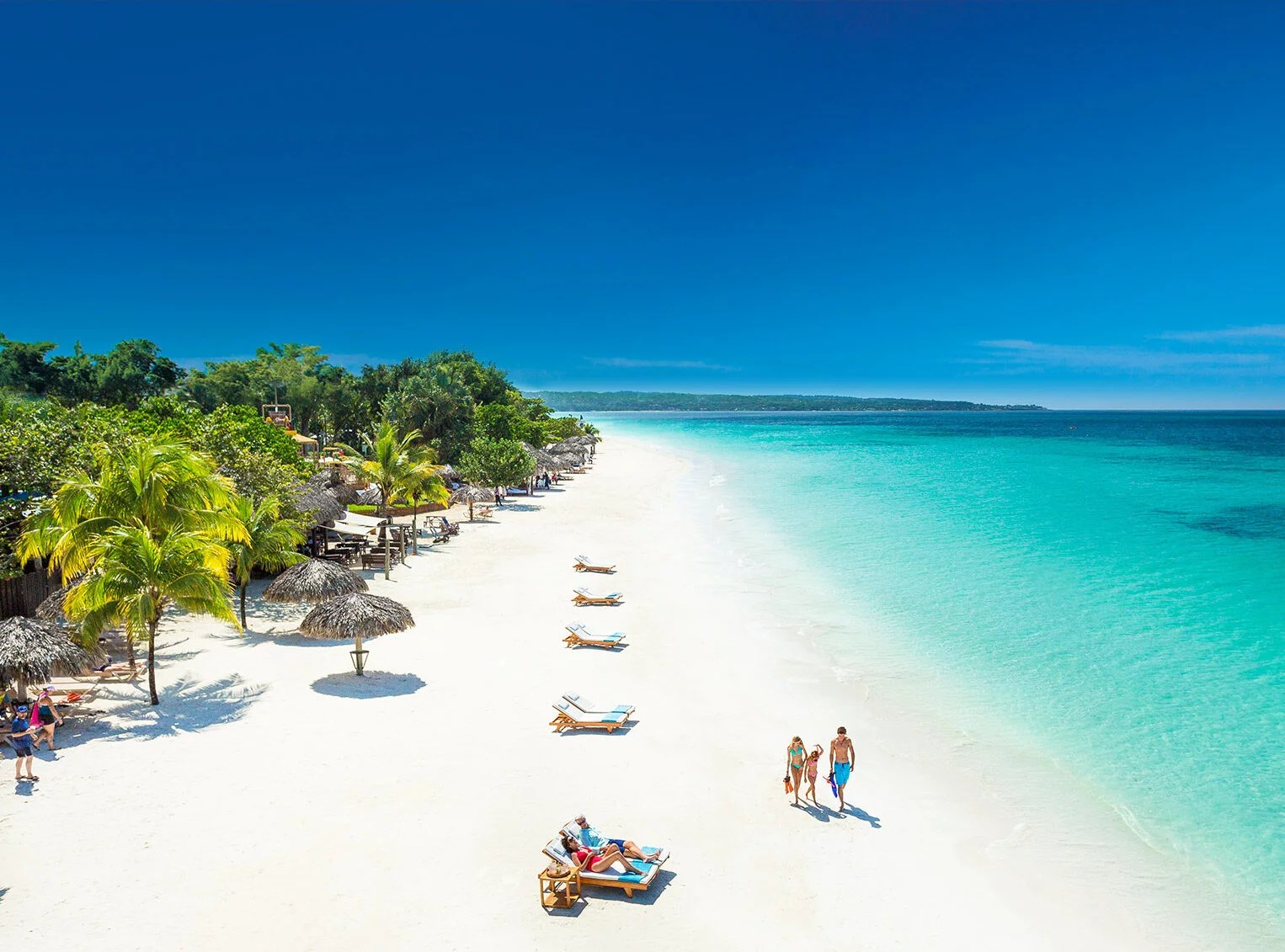 Private Seven Mile Beach & Rick's Cafe Tour from Montego Bay